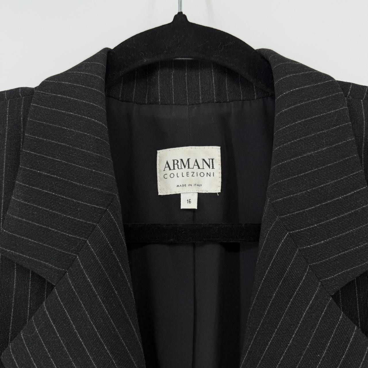 Armani Collezioni Armani Collezioni Women Blazer US 16 Black Pinstripe Wool Size XXL / US 16-18 / IT 52-54 - 2 Thumbnail