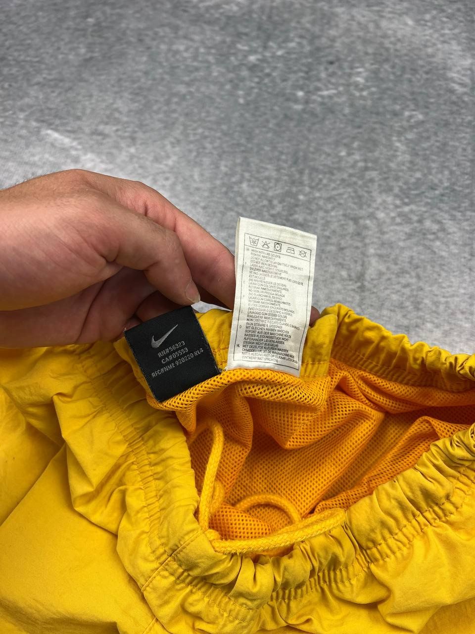Nike × Vintage vintage nike yellow shorts Size US 34 / EU 50 - 5 Thumbnail