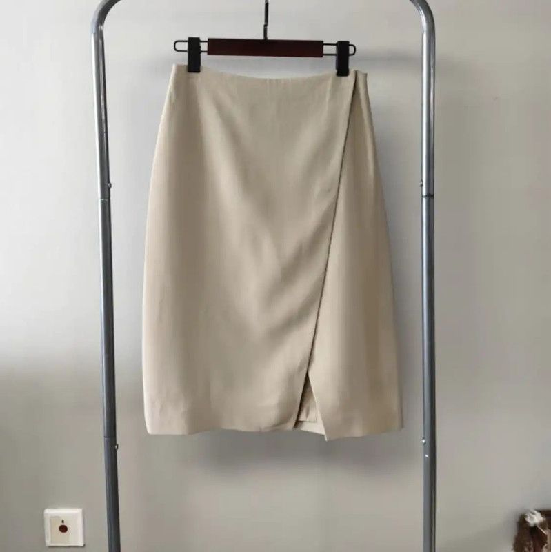 Fendi Fendi Women's Beige Midi Skirt 0089 Size 28" / US 6 / IT 42 - 1 Thumbnail