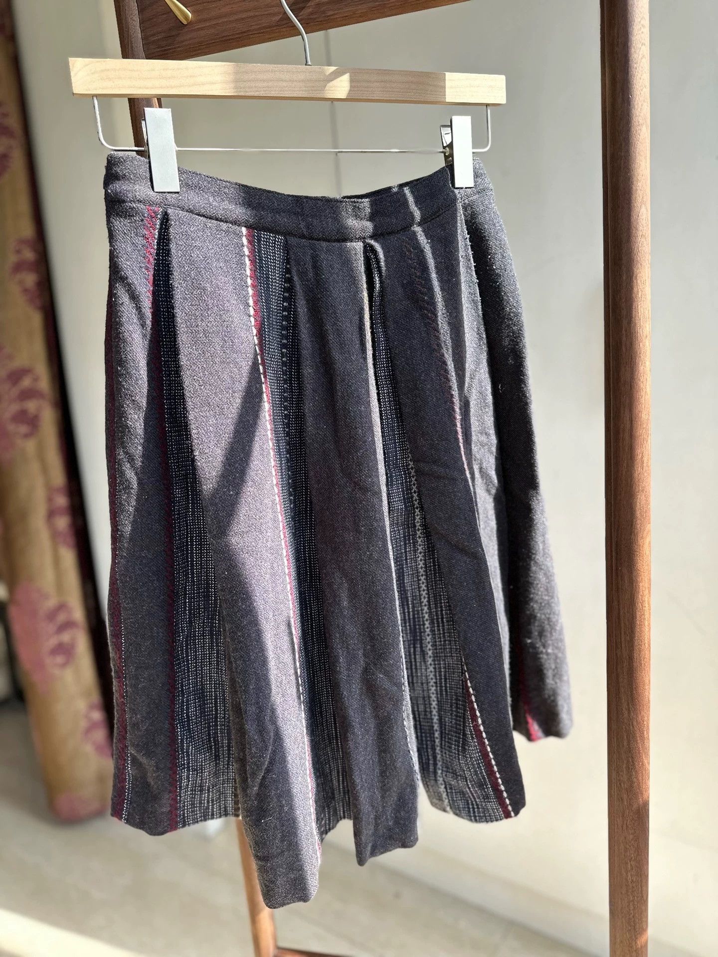 Dries Van Noten DVN Pleated Wool Skirt 38 (Adjusted Waist 68cm) Used Size 26" / US 2 / IT 38 - 4 Thumbnail