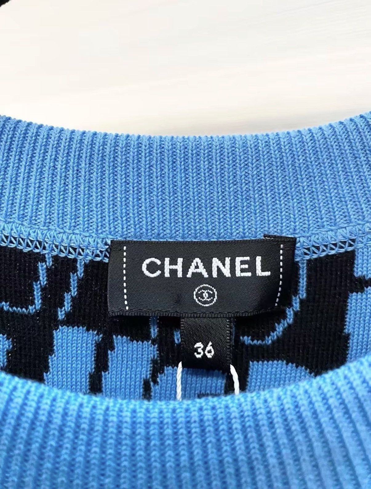 Chanel Chanel Letter Graffiti Sweatshirt J33 Size XS / US 0-2 / IT 36-38 - 2 Thumbnail