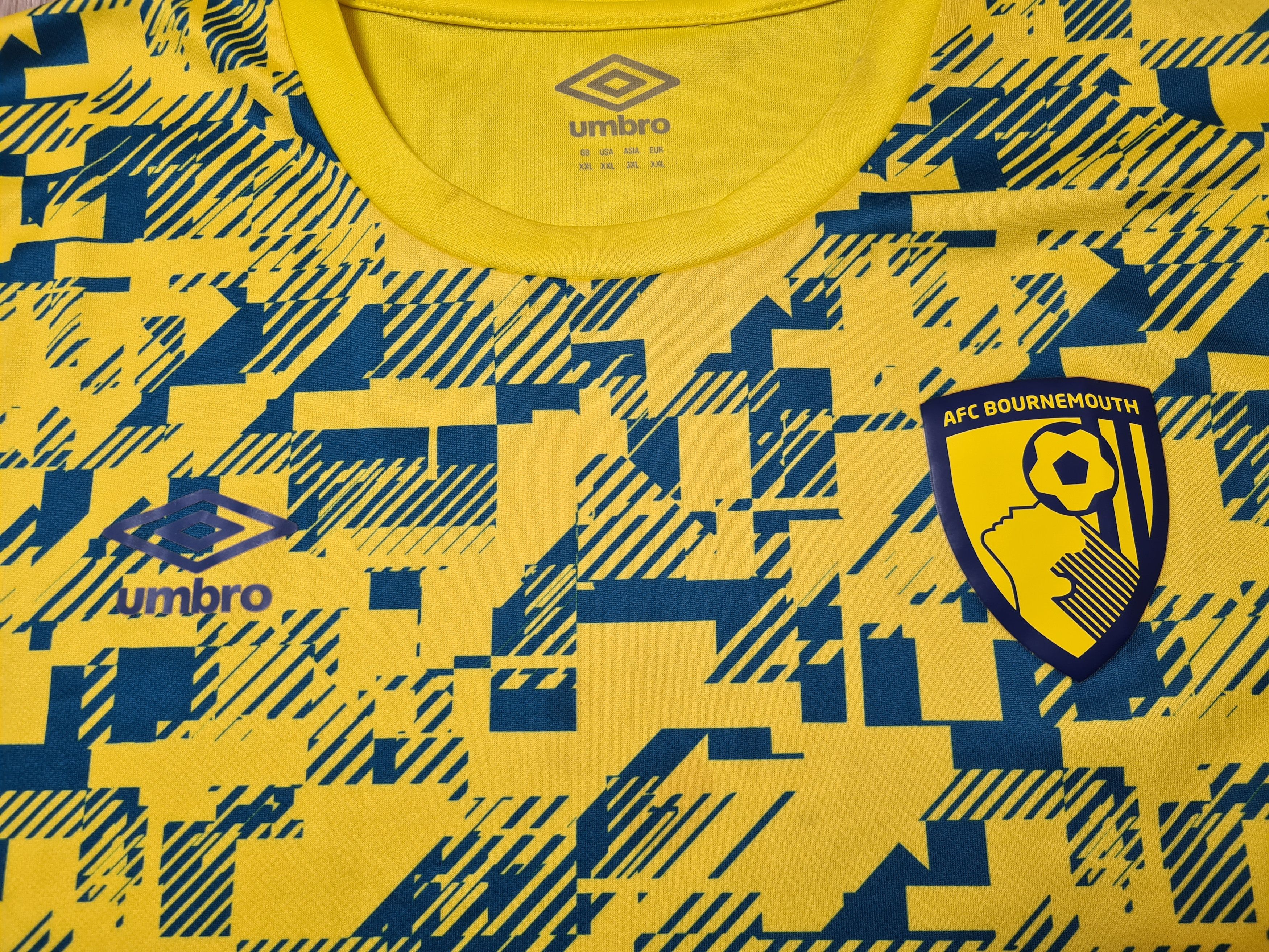 Umbro BOURNEMOUTH 2021 2022 TRAINING FOOTBALL SHIRT SOCCER JERSEY Size US XXL / EU 58 / 5 - 3 Thumbnail