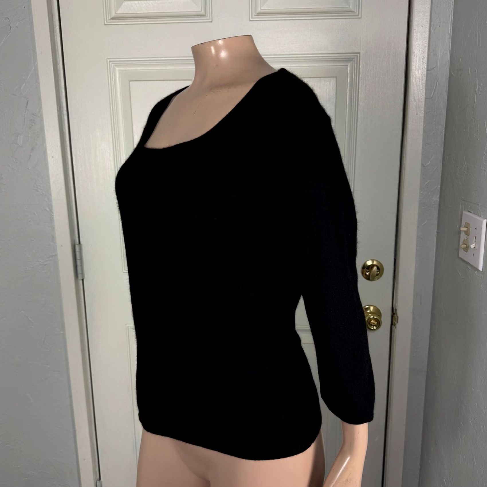 Vintage VINTAGE Mendocino Women's Sweater L 100% Cashmere 3/4 Sleeve Scoop neck Black Knit Pullover Casual Mens? Women? 40 Bust Size L / US 10 / IT 46 - 2 Thumbnail
