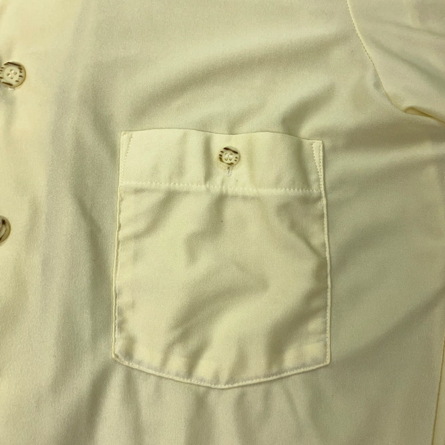 Arrow VINTAGE Arrow Shirt Mens 14.5 Beige Short Sleeve Nylon 70s Button-Up Size US M / EU 48-50 / 2 - 2 Thumbnail