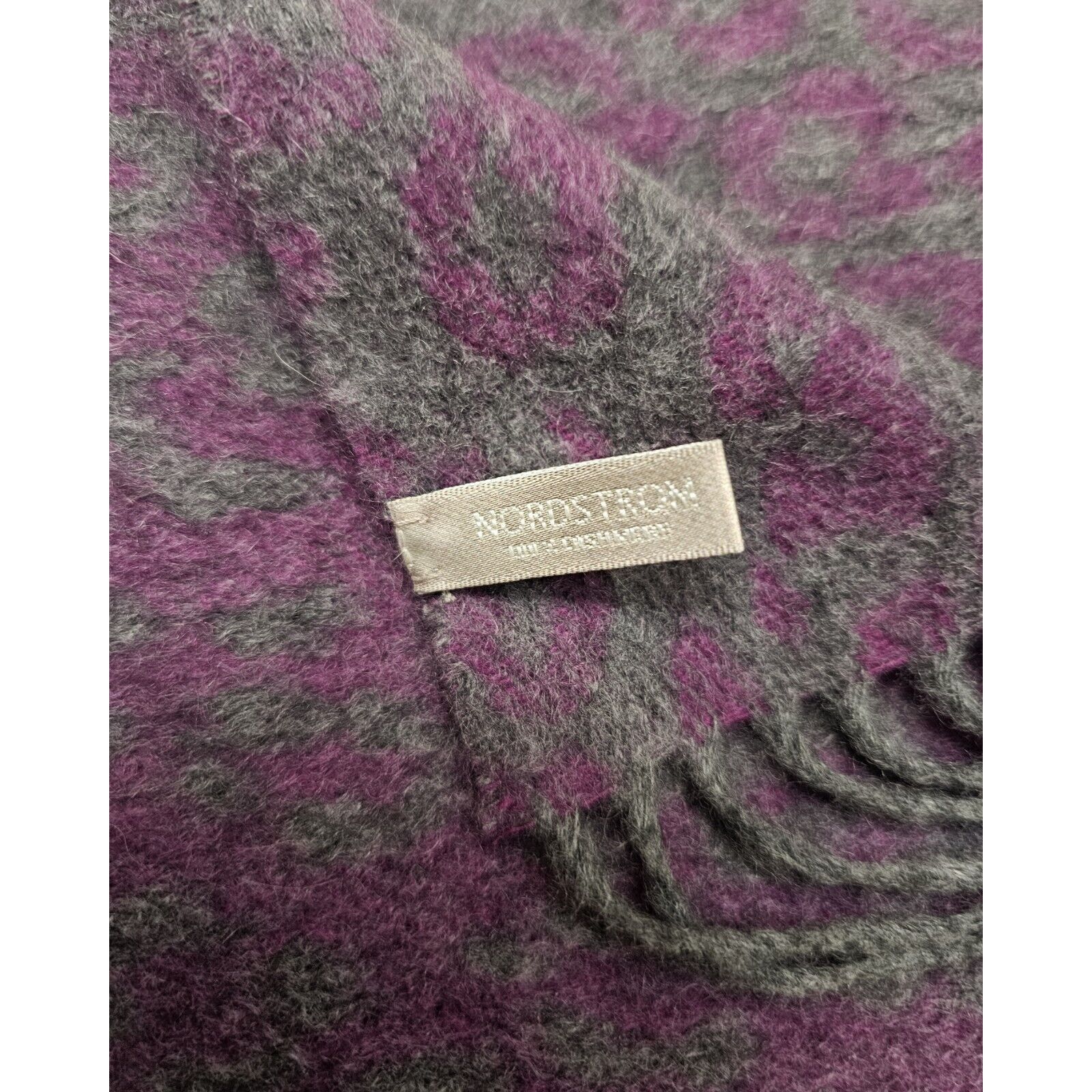 Nordstrom NORDSTROM 100% CASHMERE SCARF Size ONE SIZE - 4 Thumbnail