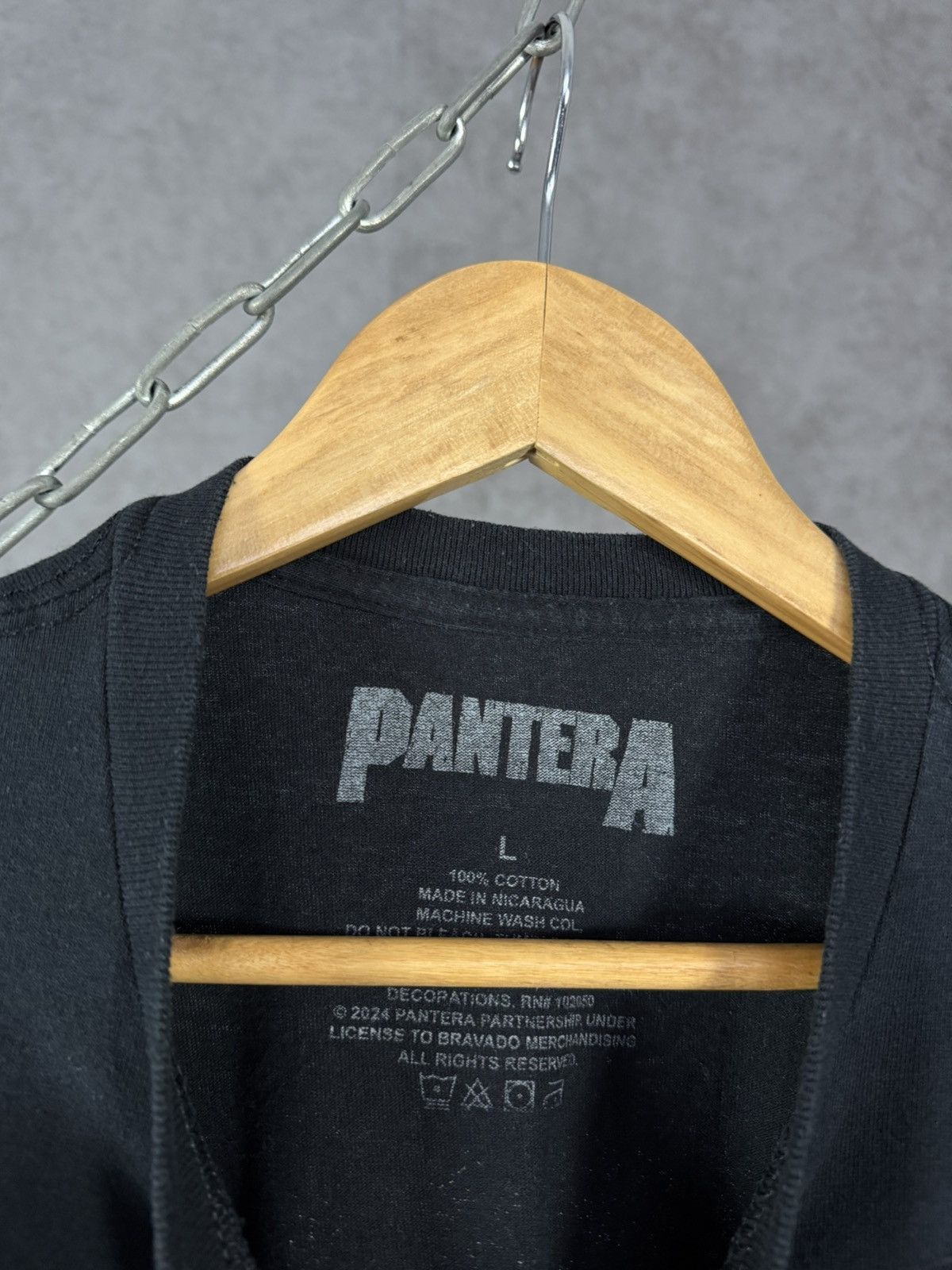 Band Tees Pantera rock band tour tee Size US L / EU 52-54 / 3 - 5 Thumbnail