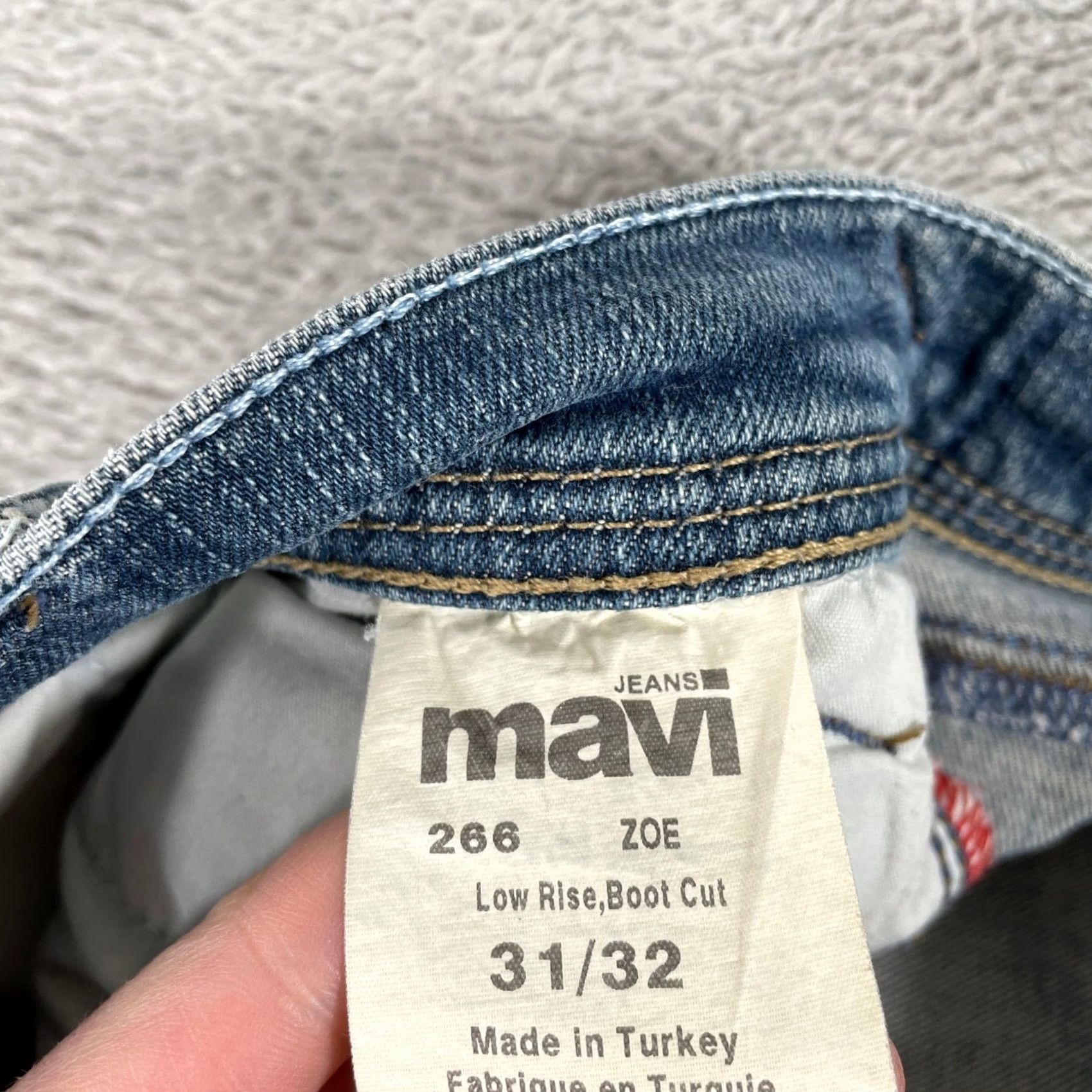 Vintage Mavi Zoe Low Rise Bootcut Jeans Womens 31x32 Blue Denim Y2K Retro 2000s Size 24" / US 00 / IT 34 - 3 Thumbnail