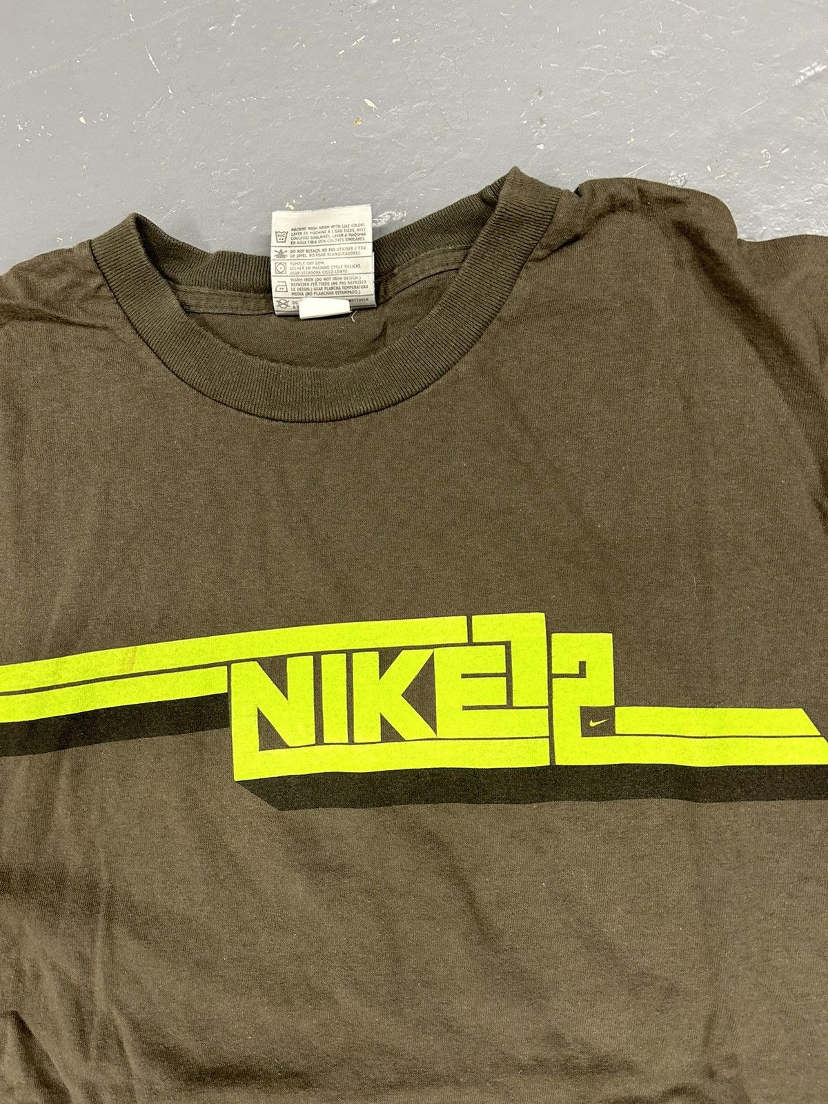 Nike × Vintage Crazy Vintage Y2K Essential Mocha Nike Script Tee Shirt 90s Size US L / EU 52-54 / 3 - 2 Thumbnail