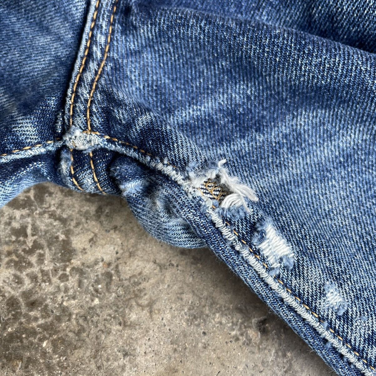 Levi's Vintage Clothing 🔥Vintage Levis 501 Stoned Washed Ripped Distress Denim Jeans Size US 33 - 11 Thumbnail