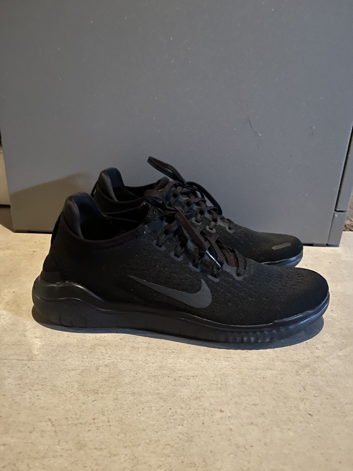 Nike Free RN 2018 Size US 10 / EU 43 - 2 Thumbnail