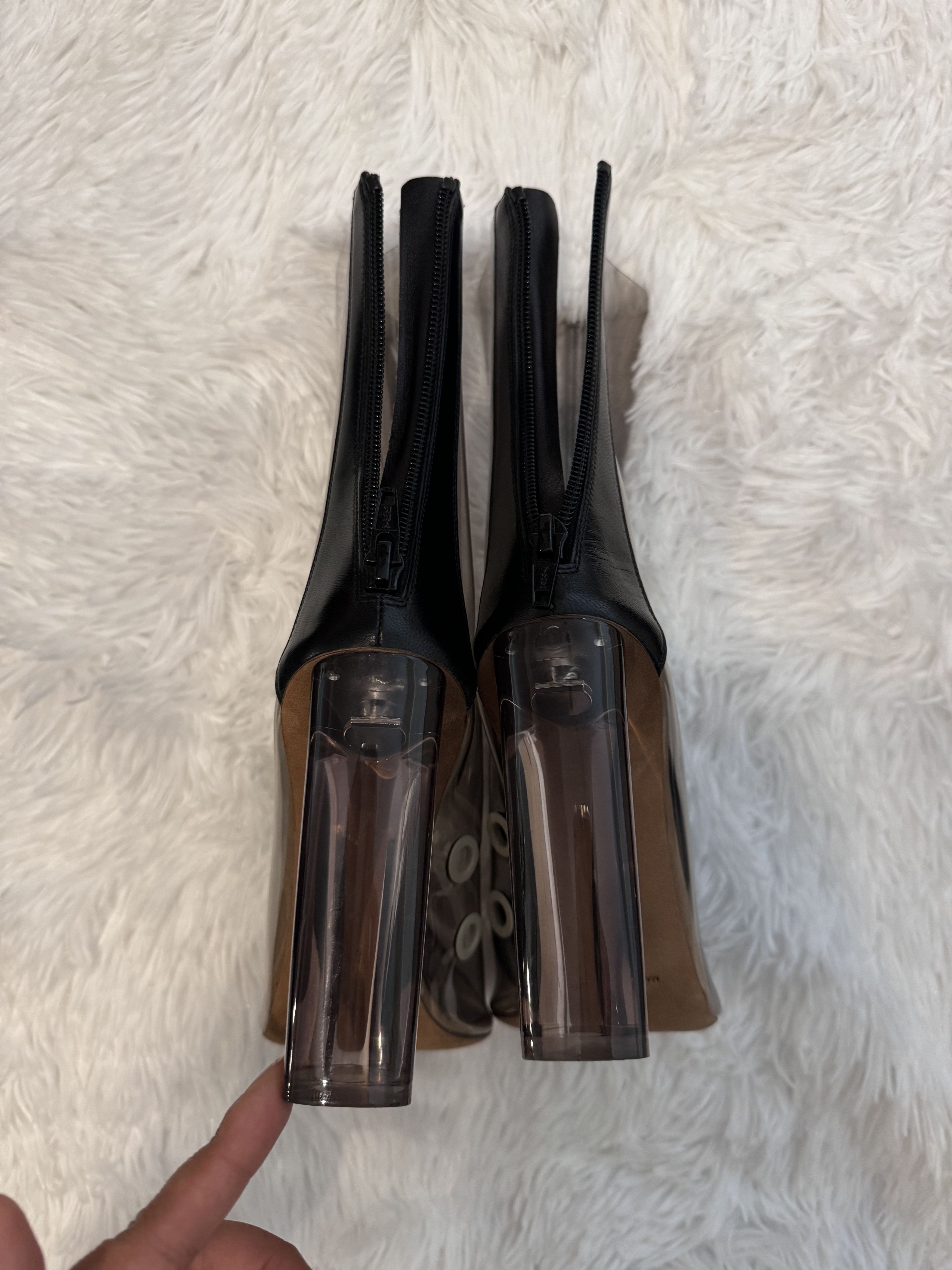 Yeezy Smoke pvc ankle boot-plexi smoked heel Size US 7 / IT 37 - 5 Thumbnail