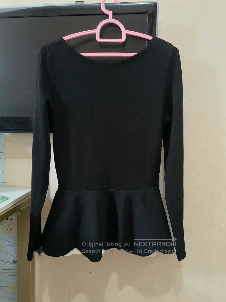 Valentino Valentino Knitted waist slimming top jacket Size M / US 6-8 / IT 42-44 - 2 Thumbnail
