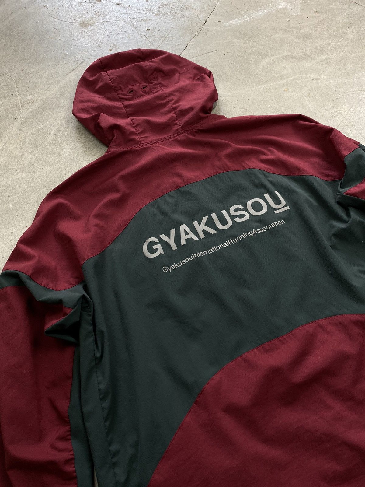 gyakusou jacket