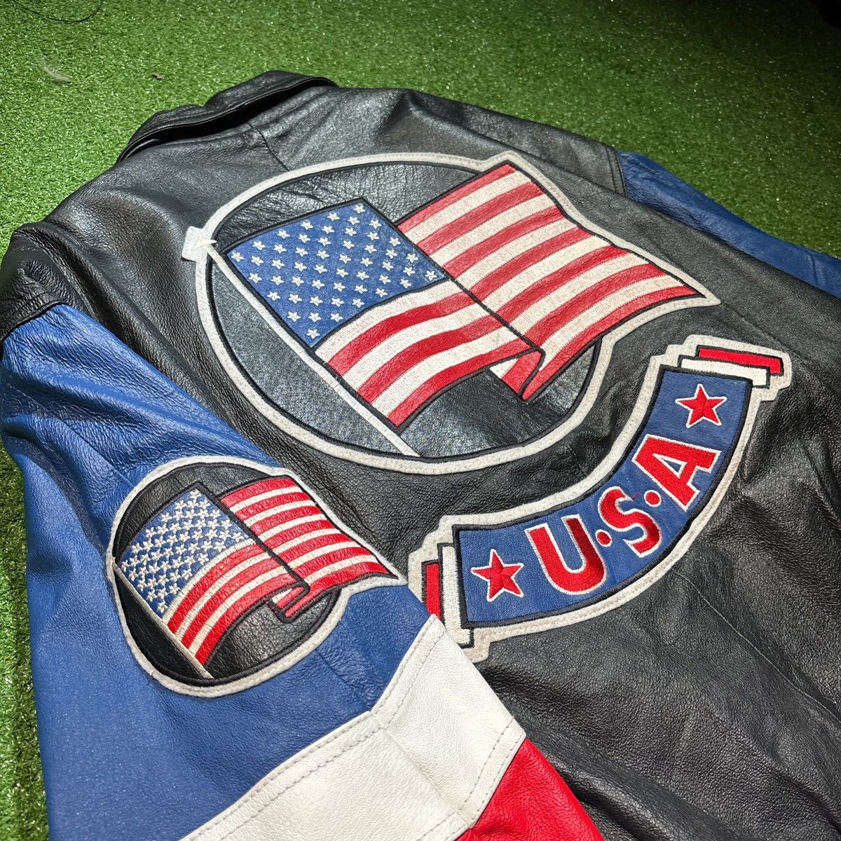 Wilsons Leather Vintage full zip USA leather jacket Size US XL / EU 56 / 4 - 2 Thumbnail