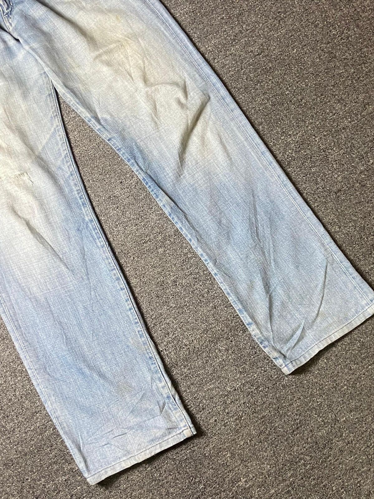 Japanese Brand × Uniqlo × Vintage UNIQLO Japanese Brand Relaxed Fit Denim Jeans (128) Size US 31 - 9 Thumbnail