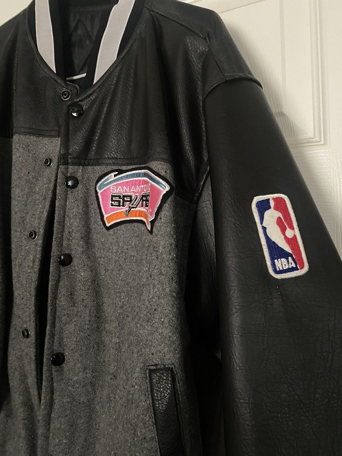 Vintage San Antonio Spurs 90's Vintage Varsity Jacket Size US XL / EU 56 / 4 - 3 Thumbnail