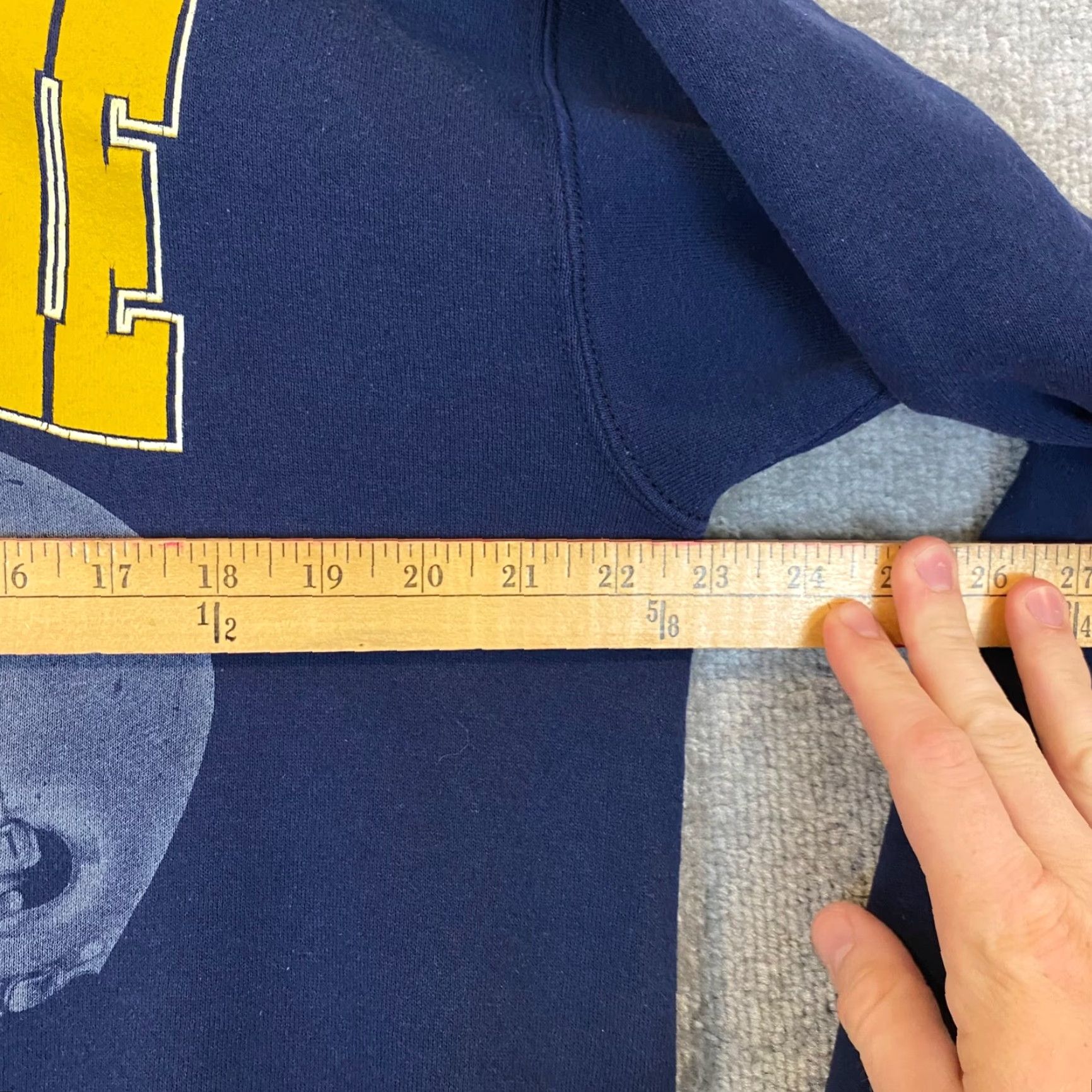 Vintage VTG Notre Dame Sweatshirt Mens Large Navy Blue Fighting Irish Football 90s 2020 Jacket Hoodie Size US L / EU 52-54 / 3 - 7 Thumbnail