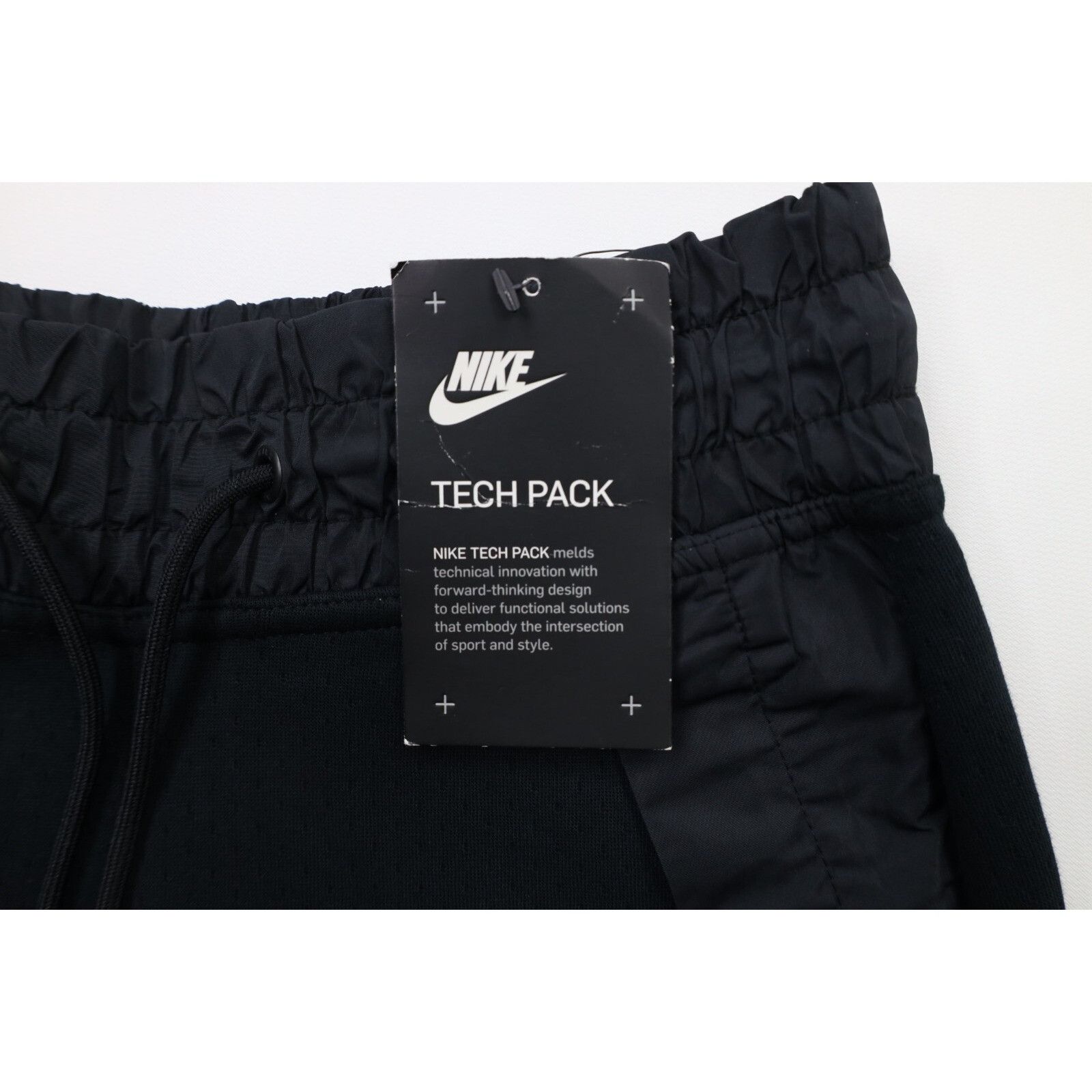 Nike New Nike Tech Fleece Womens Size XS Spell Out Cropped Sweatp Size 26" / US 2 / IT 38 - 7 Thumbnail