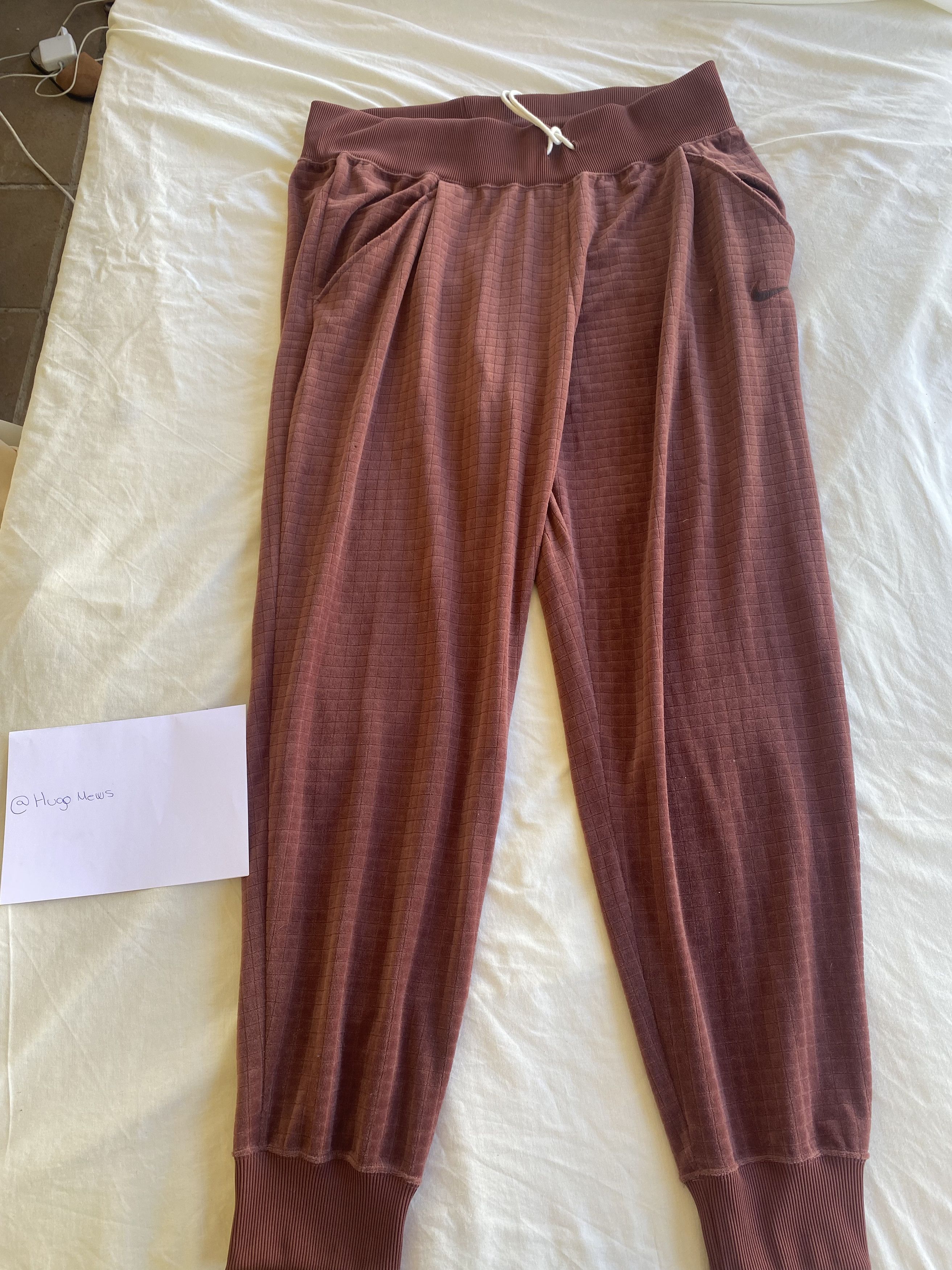 Nike Nike Red Velvet Jogger Size 25" / US 0 / IT 36 - 1 Thumbnail
