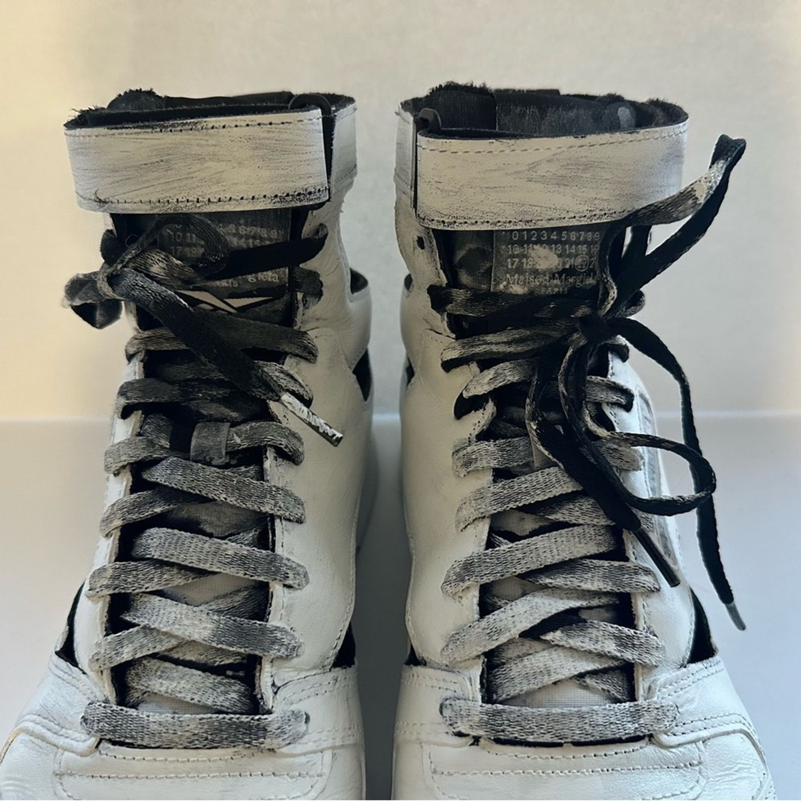 Maison Margiela × Reebok Bianchetto Gladiator High Top Tabi Sneakers Men US 11.5 Size US 11.5 / EU 44-45 - 9 Thumbnail