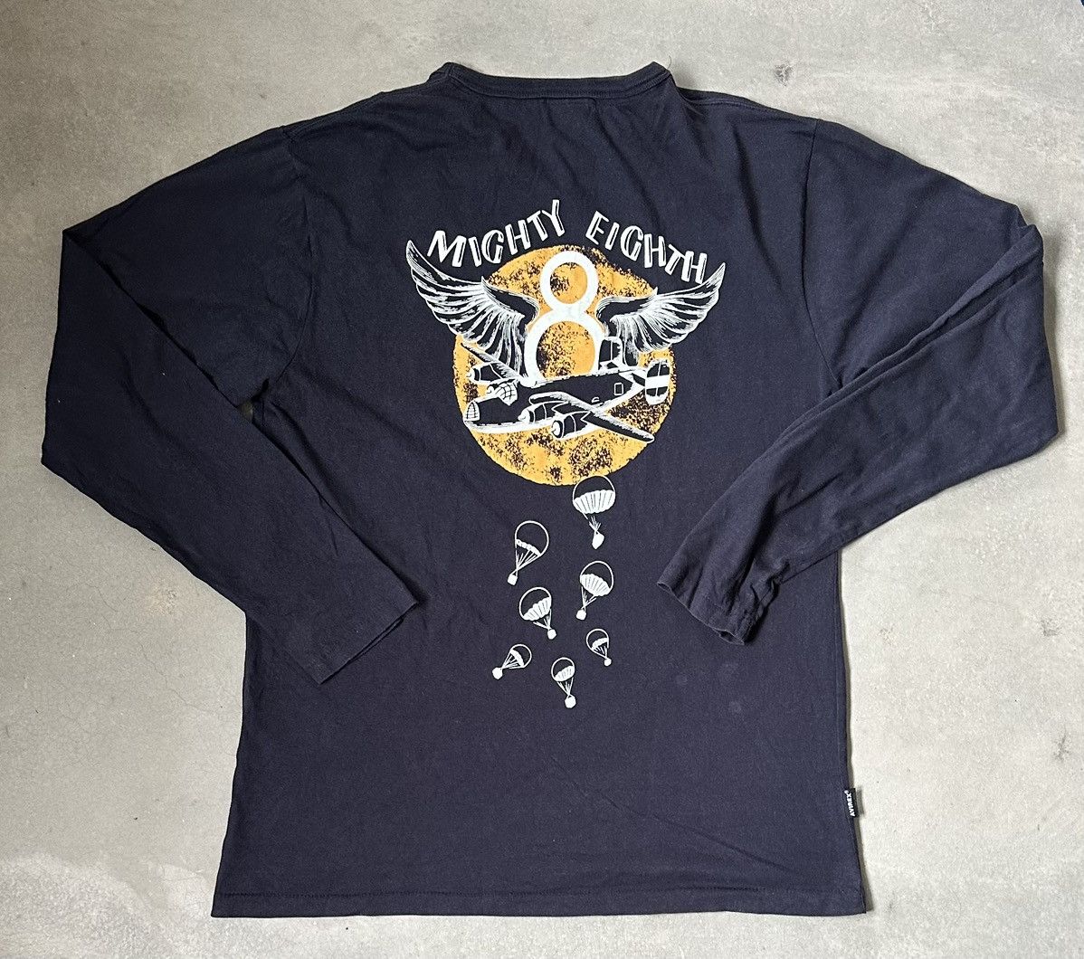 Avirex VINTAGS AVIREX MIGHTY EIGHT LONG SLEEVE TEE Size US M / EU 48-50 / 2 - 1 Thumbnail