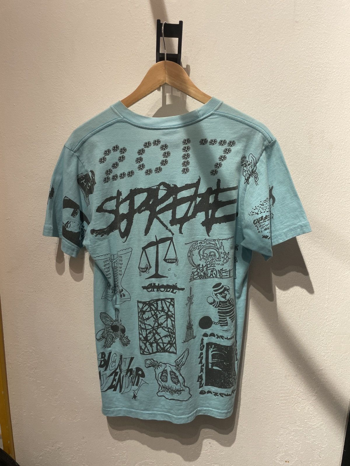 Supreme Vintage supreme Size US M / EU 48-50 / 2 - 2 Thumbnail