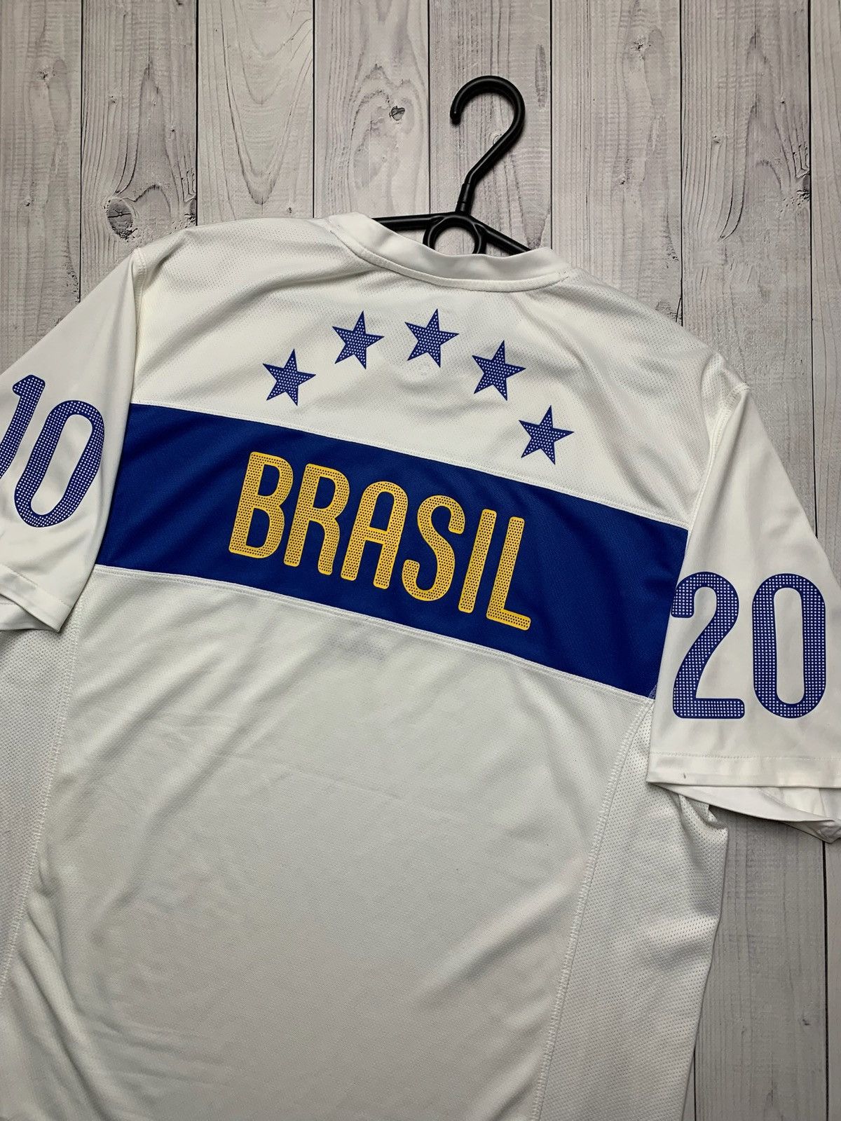 Nike × Vintage Vintage Brazil Nike soccer jersey white 2010 big logo XL Size US XL / EU 56 / 4 - 8 Thumbnail