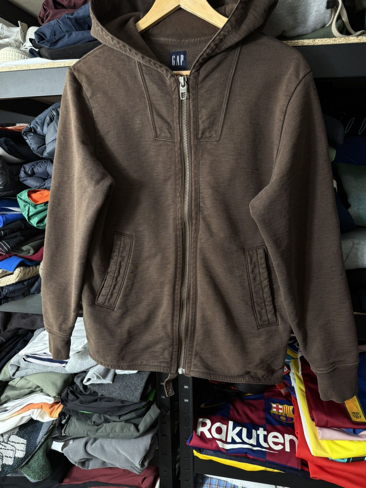 Gap Vintage GAP Brown Zip Hoodie Full Zip Faded Distressed Size US S / EU 44-46 / 1 - 3 Thumbnail