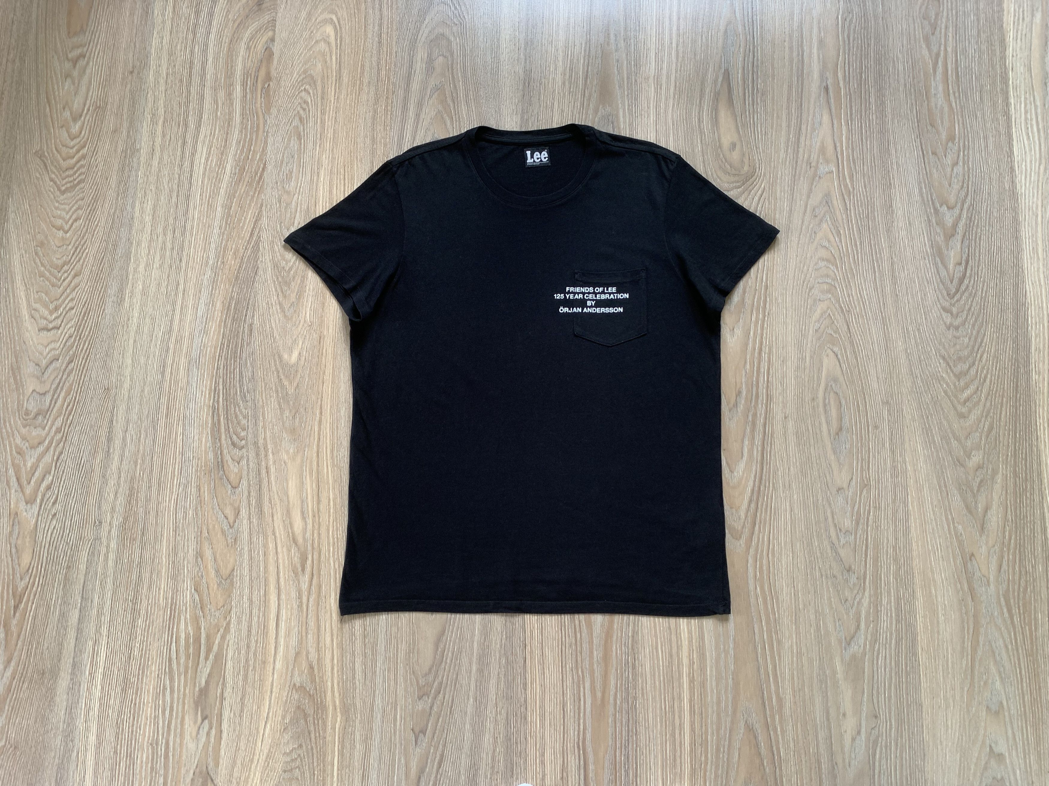Lee × Vintage Rare Lee Orjan Andersson Black Pocket T Shirt Size US L / EU 52-54 / 3 - 1 Thumbnail