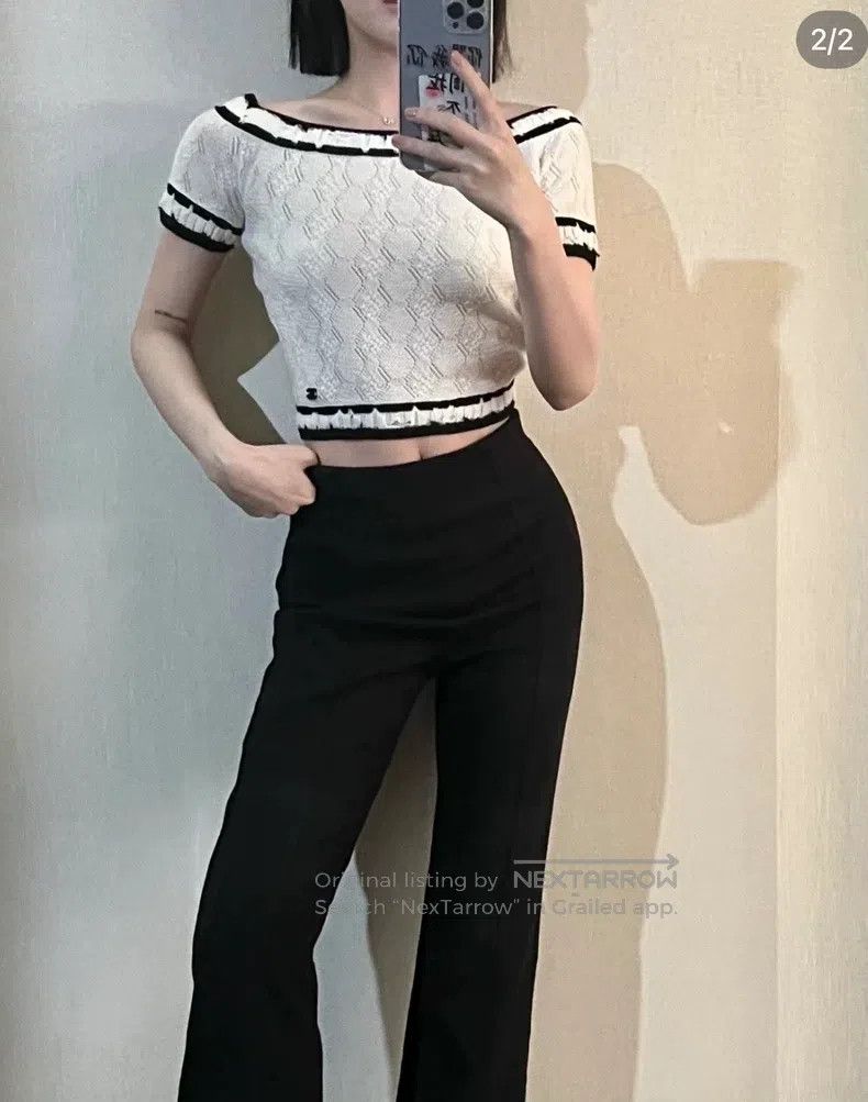 Chanel Chanel 22C A-neck knitwear short-sleeved Size XXS / US 00 / IT 34 - 2 Thumbnail