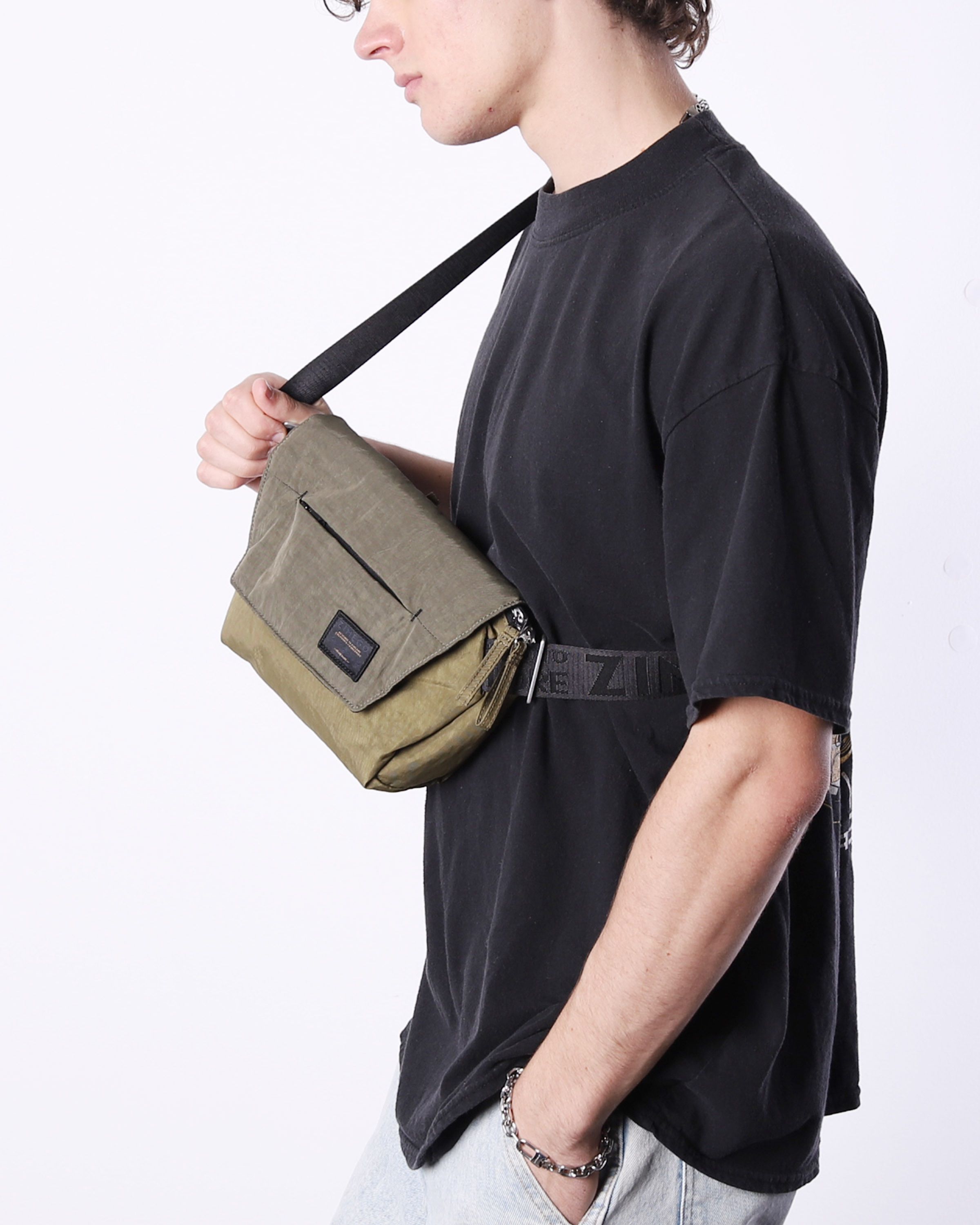 Other Zimego Cross Body Fanny Pack for Men and Women Size ONE SIZE - 4 Thumbnail