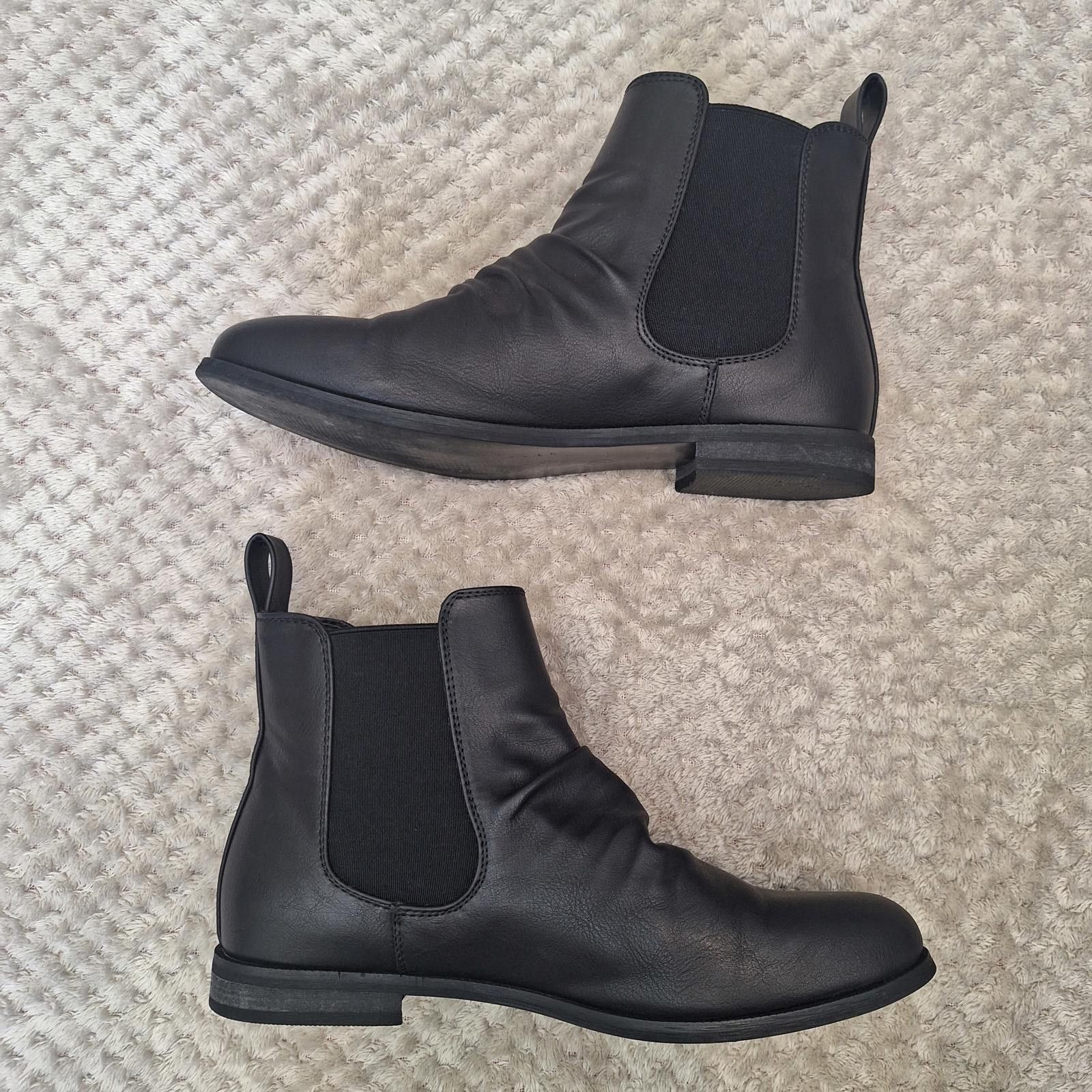 Better With Age BETTS Emmet Black Flat Ankle Boots women size US/AU 6 Size US 7 / IT 37 - 2 Thumbnail