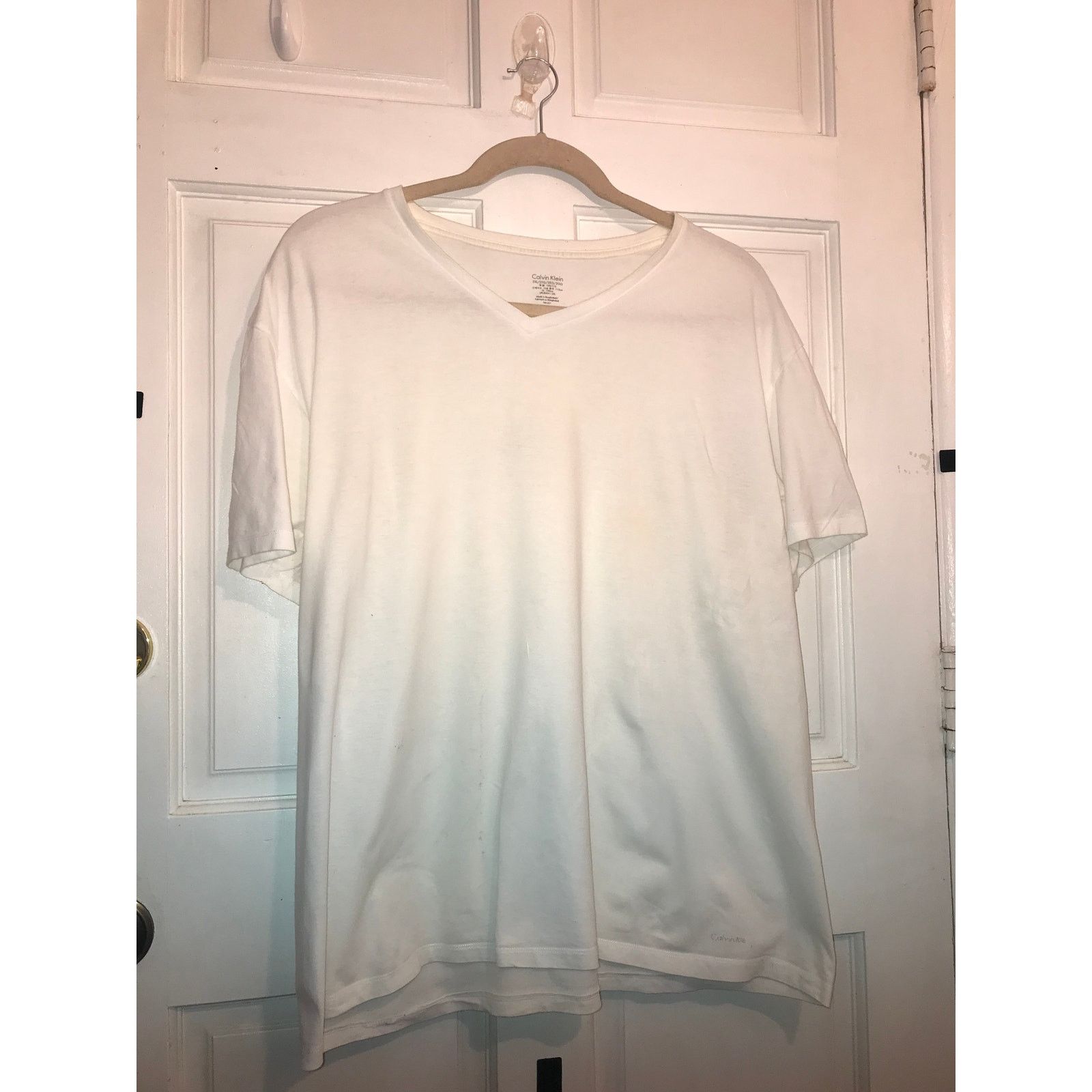 Calvin Klein CALVIN KLEIN T-Shirt Men's 2XL Cream Short Sleeved Size US XXL / EU 58 / 5 - 1 Thumbnail