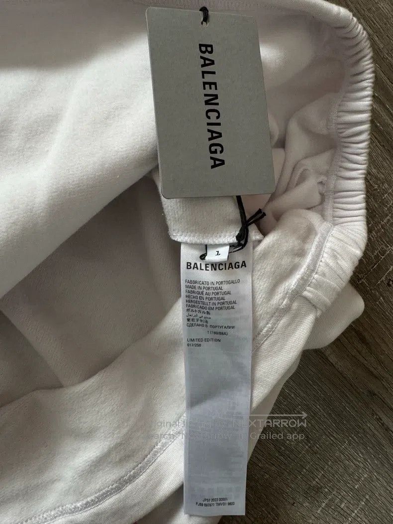 Balenciaga Balenciaga Hoodie Size US S / EU 44-46 / 1 - 4 Thumbnail