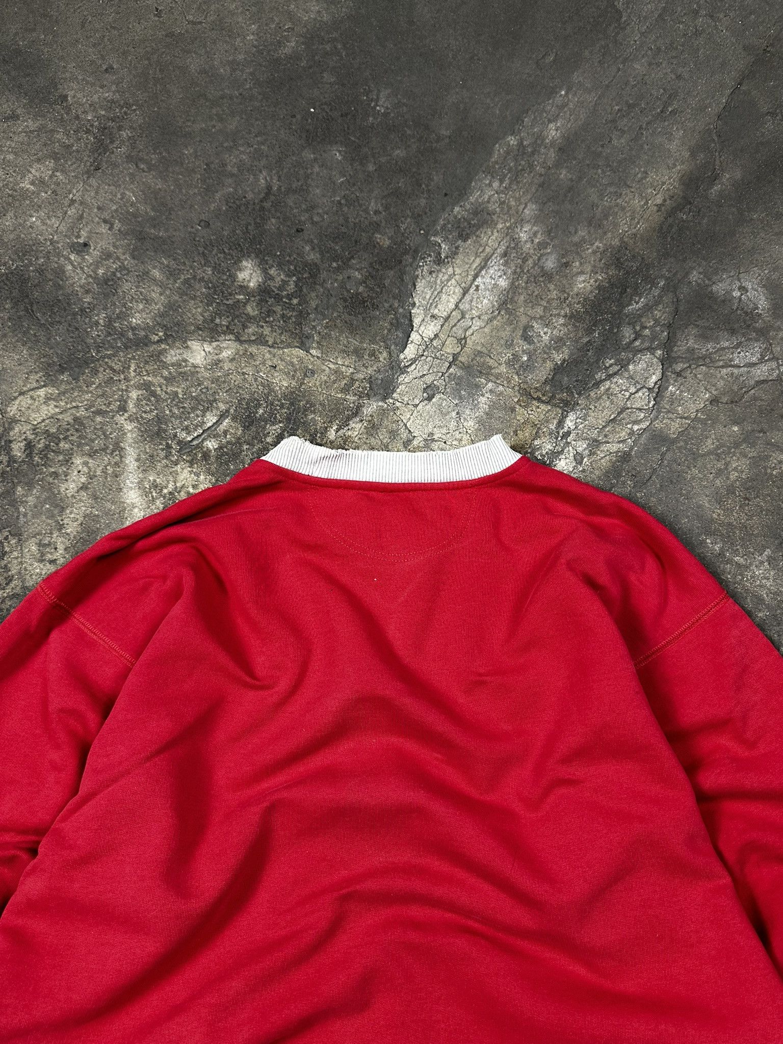 Nike 90s Nike Swoosh Distressed Boxy Crewneck Vintage Size US L / EU 52-54 / 3 - 7 Thumbnail