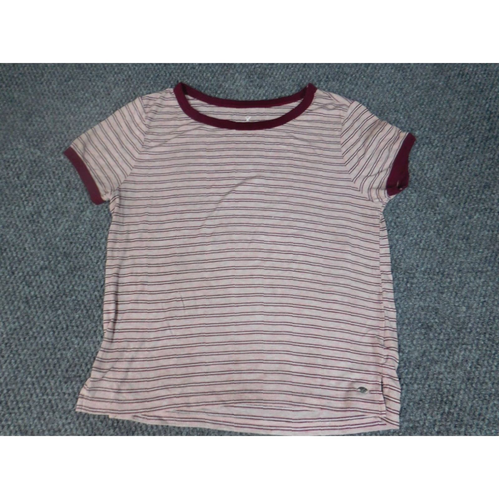 American Eagle Outfitters American Eagle Outfitters Blouse Women Small pink Knit Striped Raglan Sleeve Crew Neck Pullover Short Sleeve Basic Casual Size S / US 4 / IT 40 - 2 Thumbnail