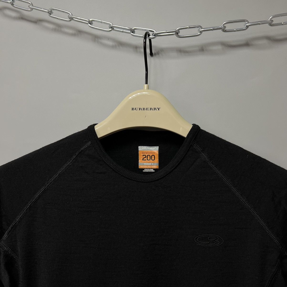 Icebreaker Icebreaker merino bodyfit 200 Long Sleeve sweater wool black Size S / US 4 / IT 40 - 2 Thumbnail
