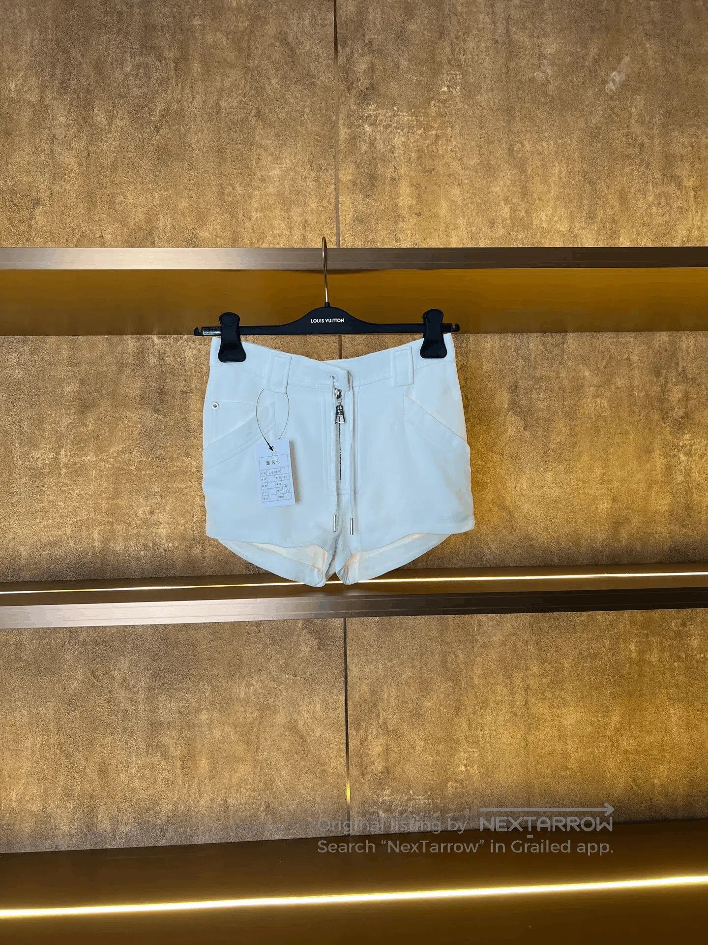 Louis Vuitton LV Shorts Size 34. Size US 34 / EU 50 - 1 Thumbnail