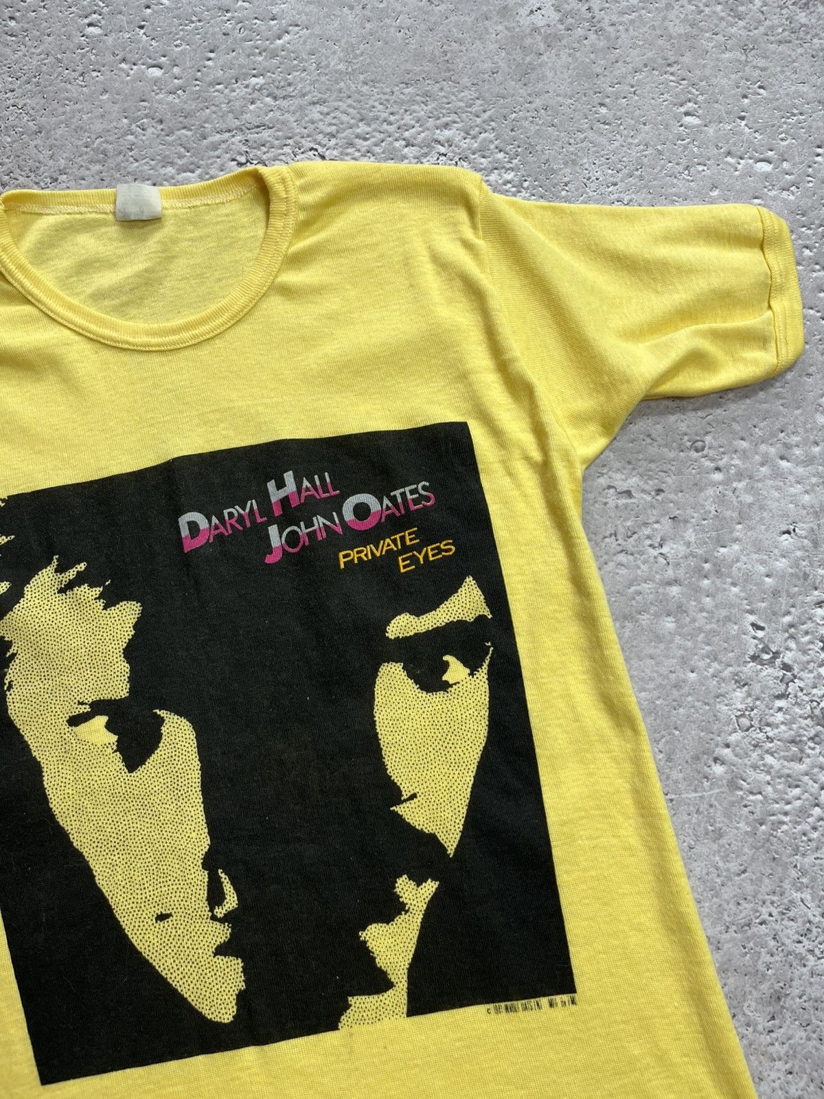 Band Tees 1981 Hall & Oates Tour T-Shirt Women’s Made in USA Size L Size L / US 10 / IT 46 - 5 Thumbnail