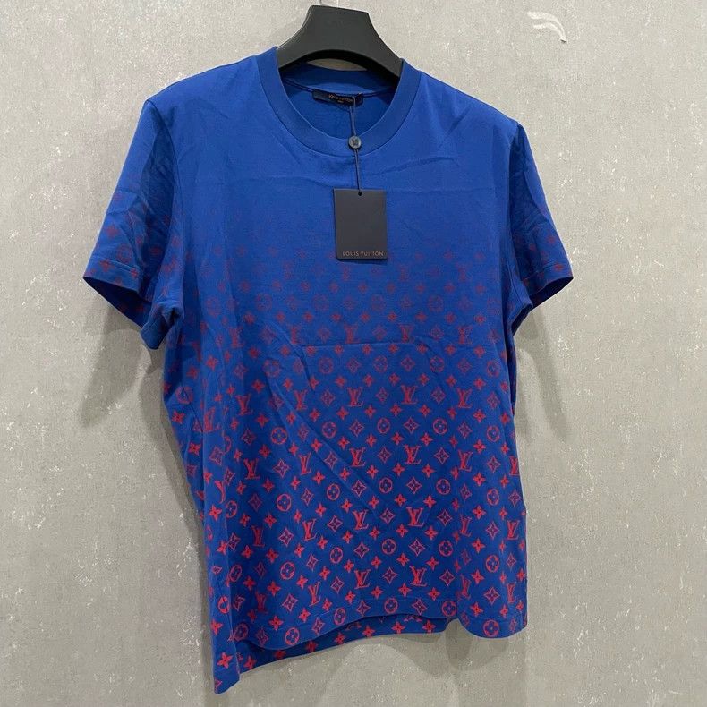 Louis Vuitton Louis Vuitton Full-print gradient short sleeve Size US L / EU 52-54 / 3 - 3 Thumbnail