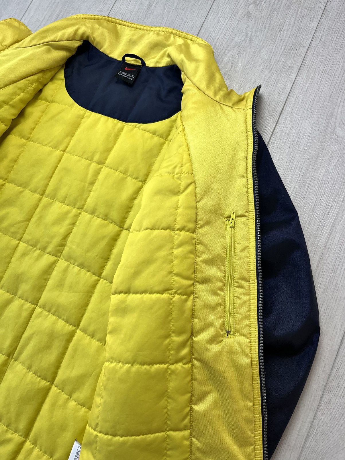 Nike × Vintage Vintage Nike Nylon Jacket Big Logo 90s Y2K Drill Hype Size US L / EU 52-54 / 3 - 13 Thumbnail