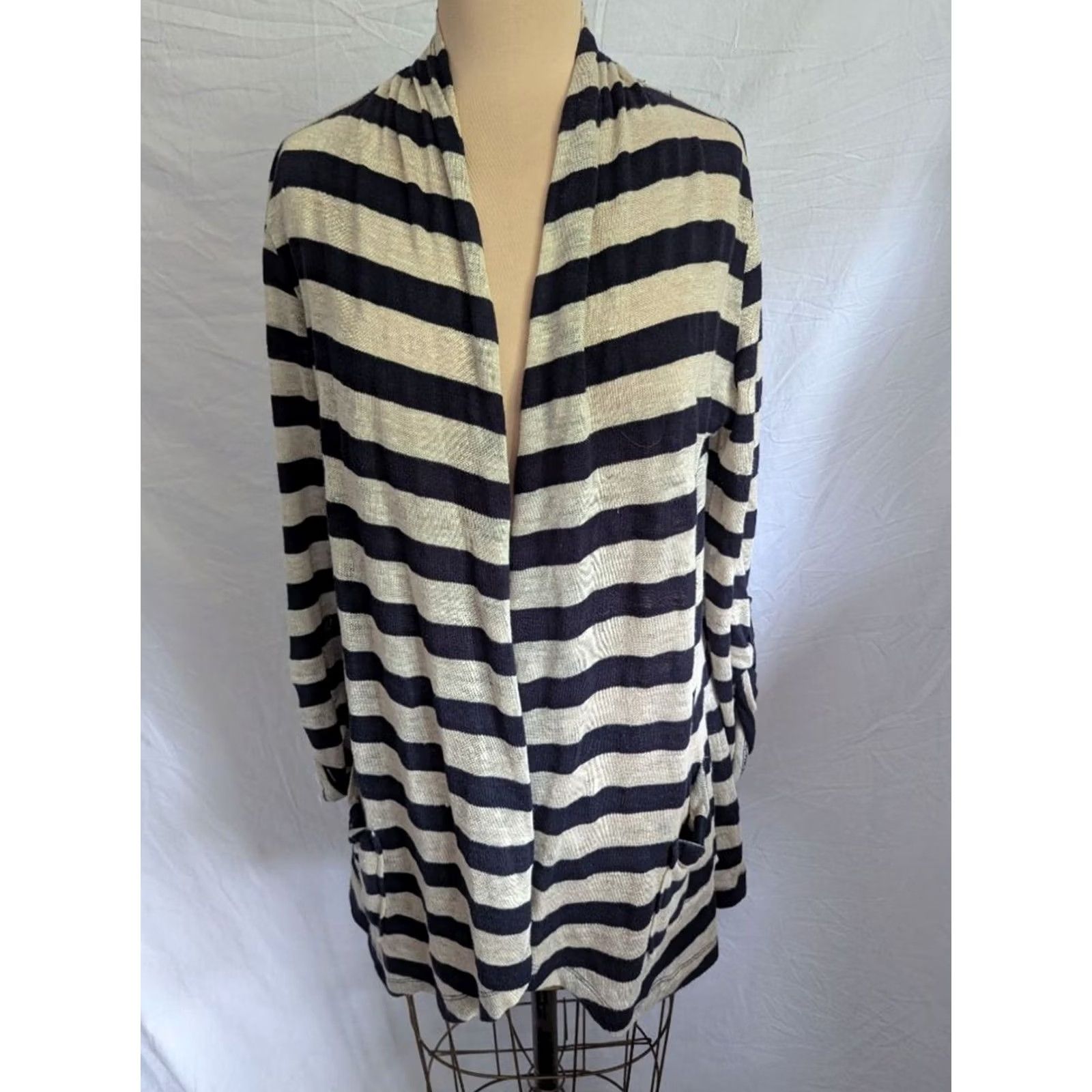Banana Republic VINTAGE Banana Republic Striped Linen Blend Open Front Sweater Women’s S Sailor Chic EUC Shirt Womens S blue striped cardigan Size S / US 4 / IT 40 - 2 Thumbnail