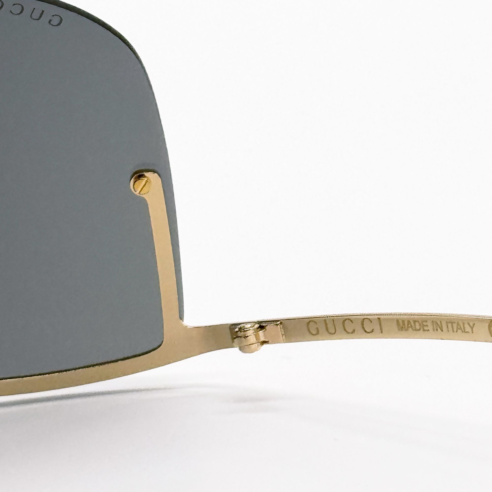Gucci NEW GUCCI GG1560S 001 SHIELD GOLD UNISEX SUNGLASSES GUCCI Size ONE SIZE - 13 Thumbnail