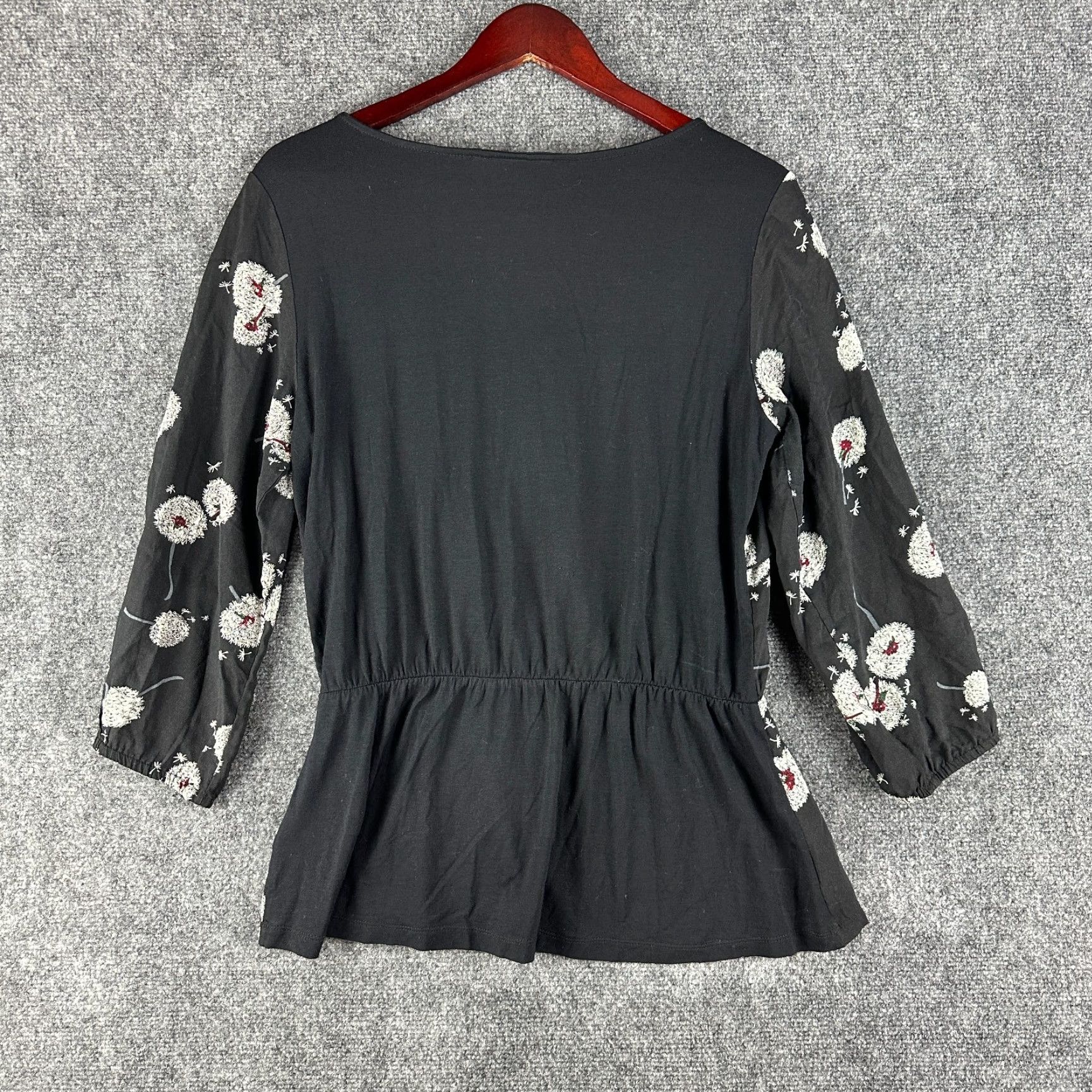 Anthropologie Deletta Blouse Womens Small Black Floral Faux Wrap Knit 3/4 Sleeve V-Neck Pullover Size M / US 6-8 / IT 42-44 - 7 Thumbnail