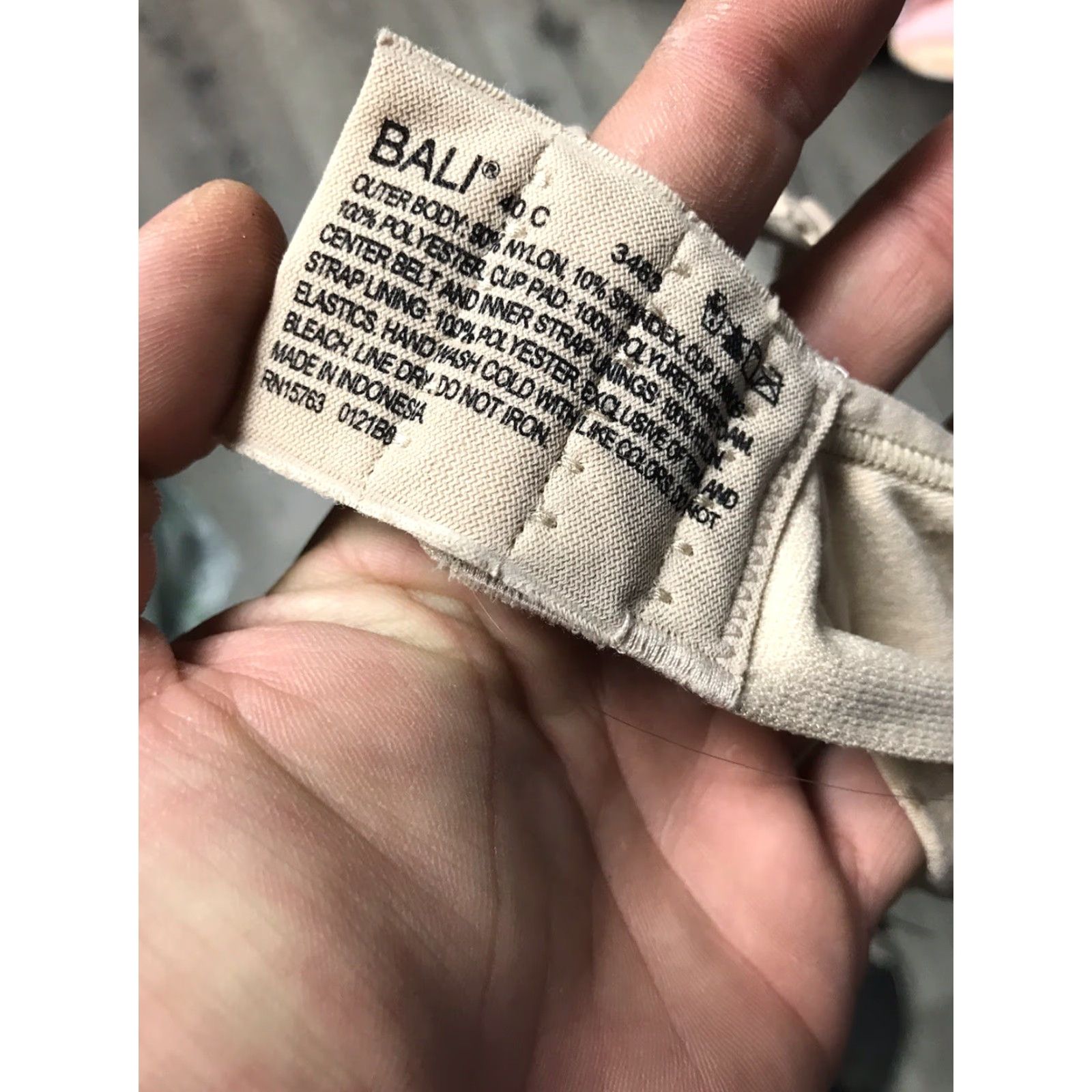 Vintage BALI Cool Comfort Bra Beige Polka Wire Free 40C Nwt 40C Bali Full Coverage Womens Bra Adjustable Strap Hook & Eye Neckline 3820 Size ONE SIZE - 5 Thumbnail