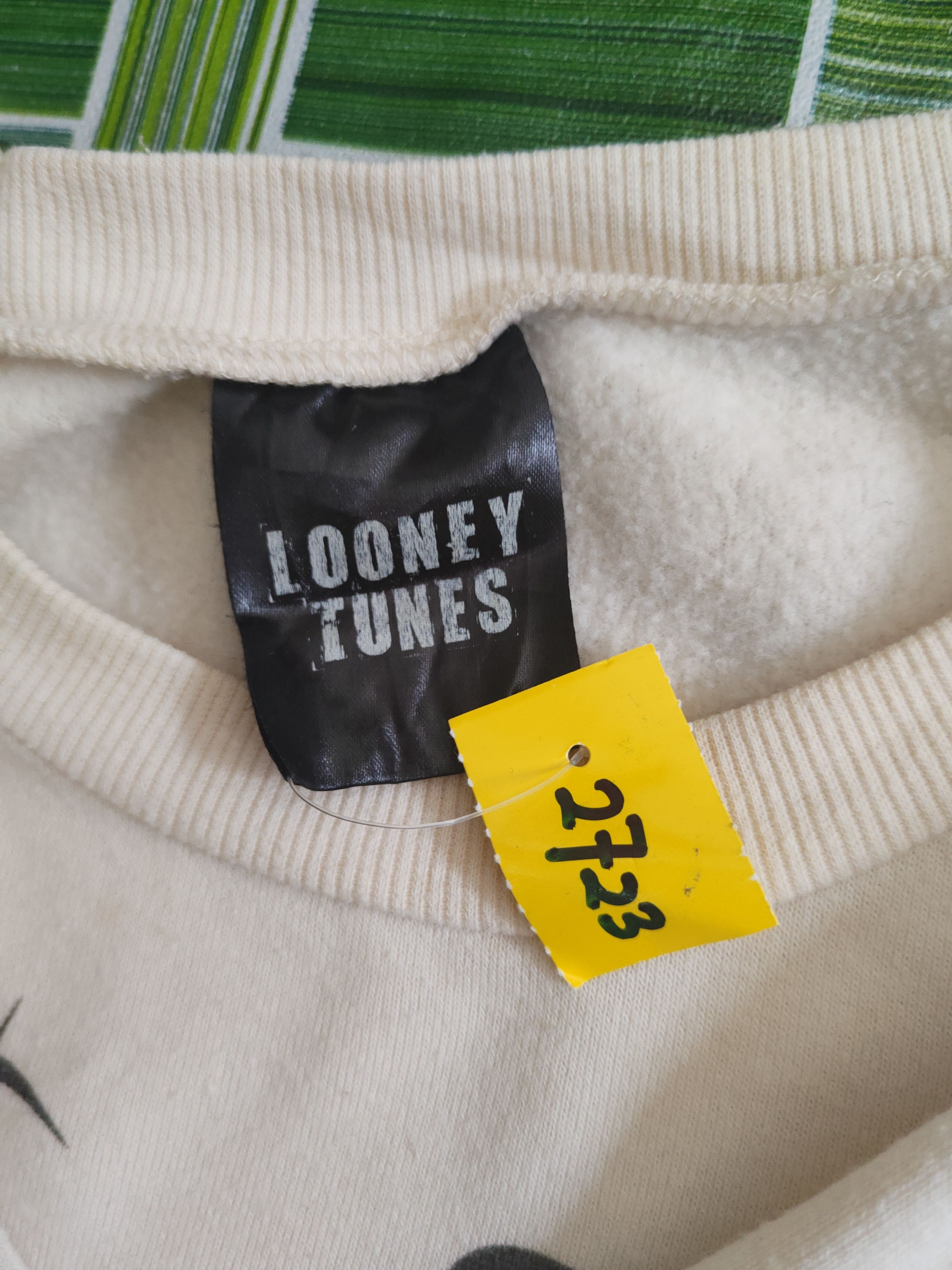Warner Bros DL Warner Bros Looney Tunes Ivory Tweety Sweatshirts #2723 Size L / US 10 / IT 46 - 12 Thumbnail