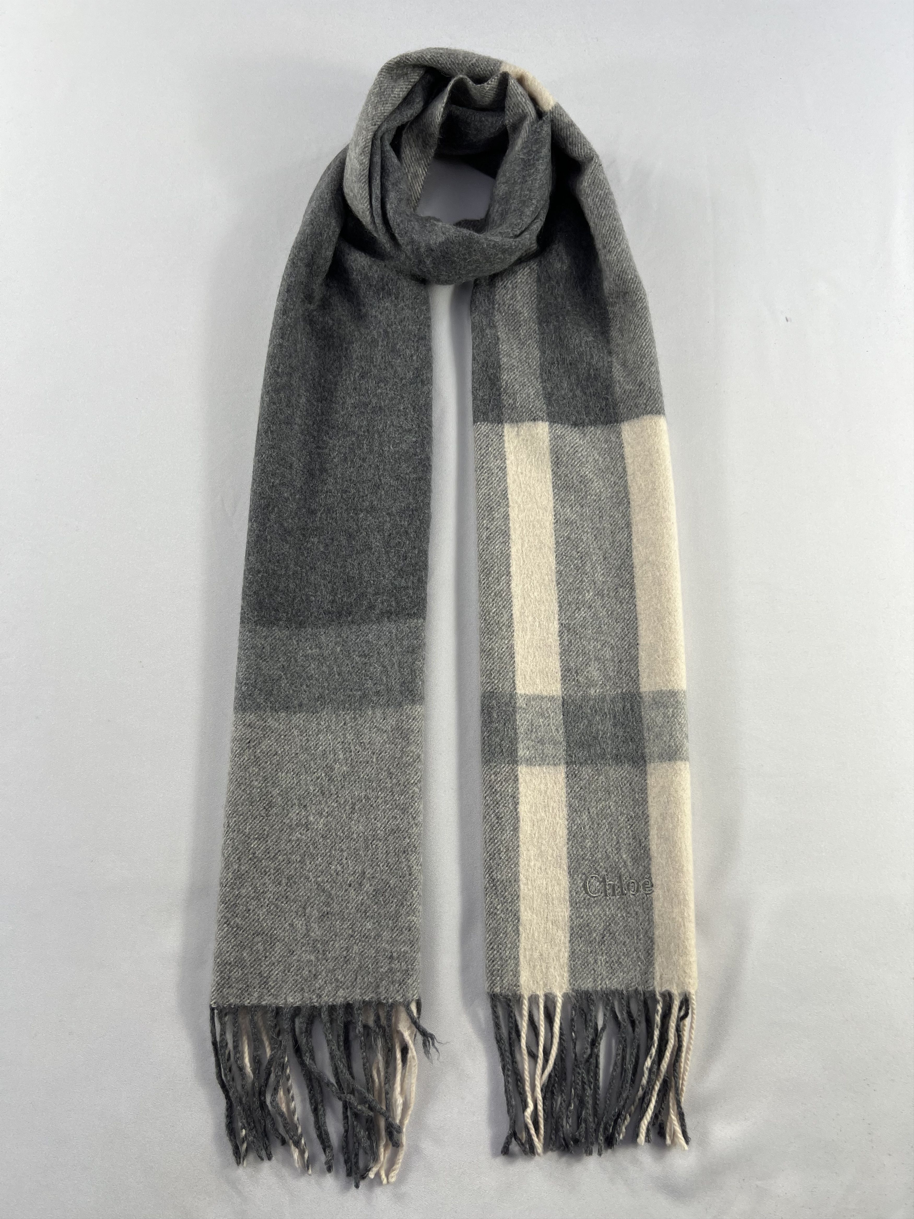 Chloe Chloe Cashmere Scarf / Muffler / Neckwear P1033 Size ONE SIZE - 1 Thumbnail