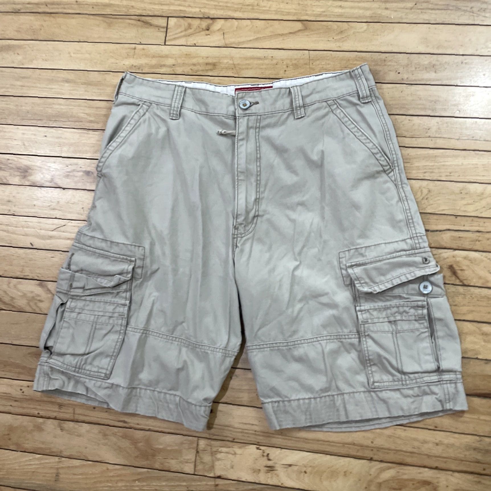 Levi's LEVI'S Cargo Shorts Men W36 Vtg Y2k Chunky Baggy Grunge Cream Cargo Bermuda 10' Size US 36 / EU 52 - 2 Thumbnail