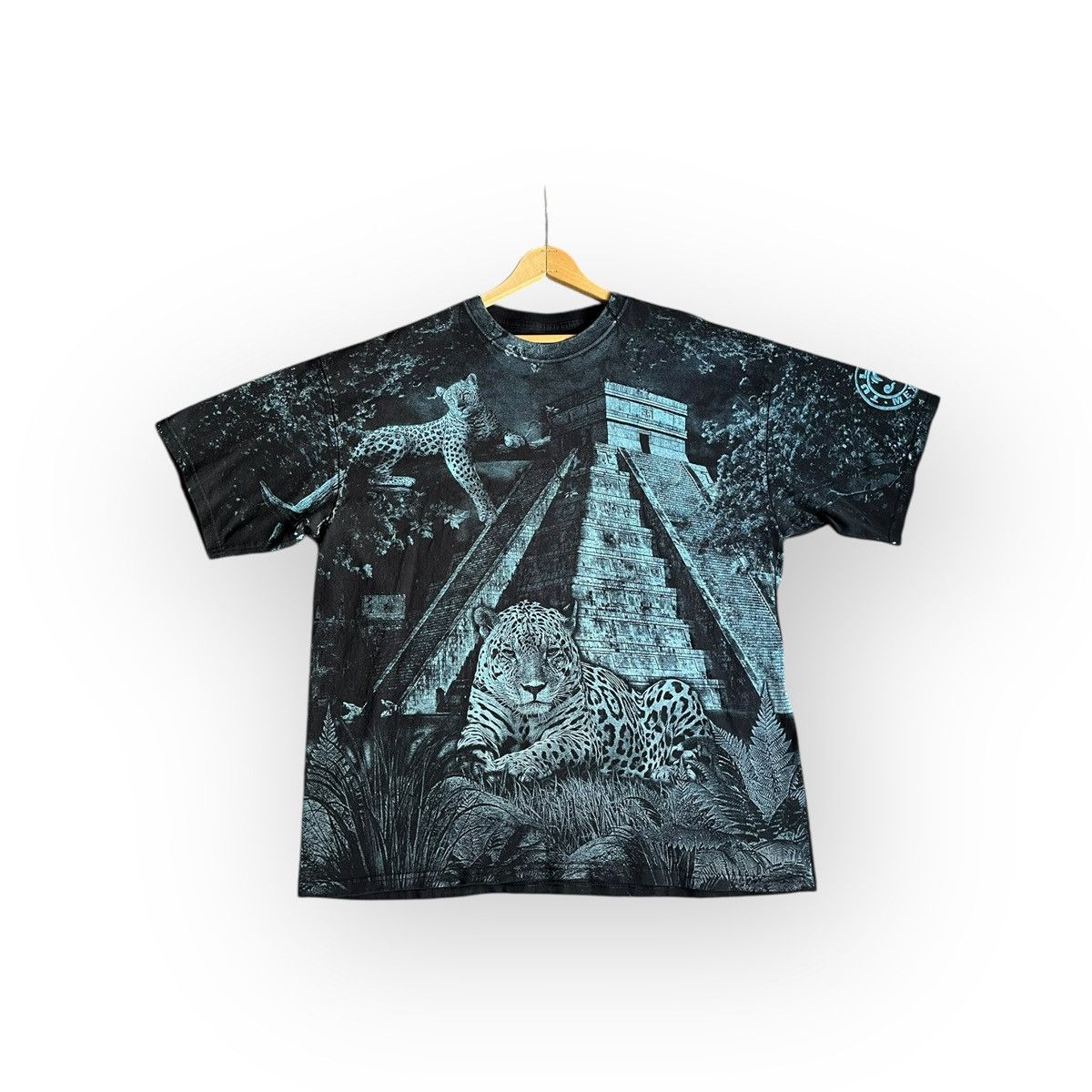 Vintage All-Over Jaguar Pyramid Graphic T-Shirt Grunge Unisex Size US XL / EU 56 / 4 - 1 Thumbnail
