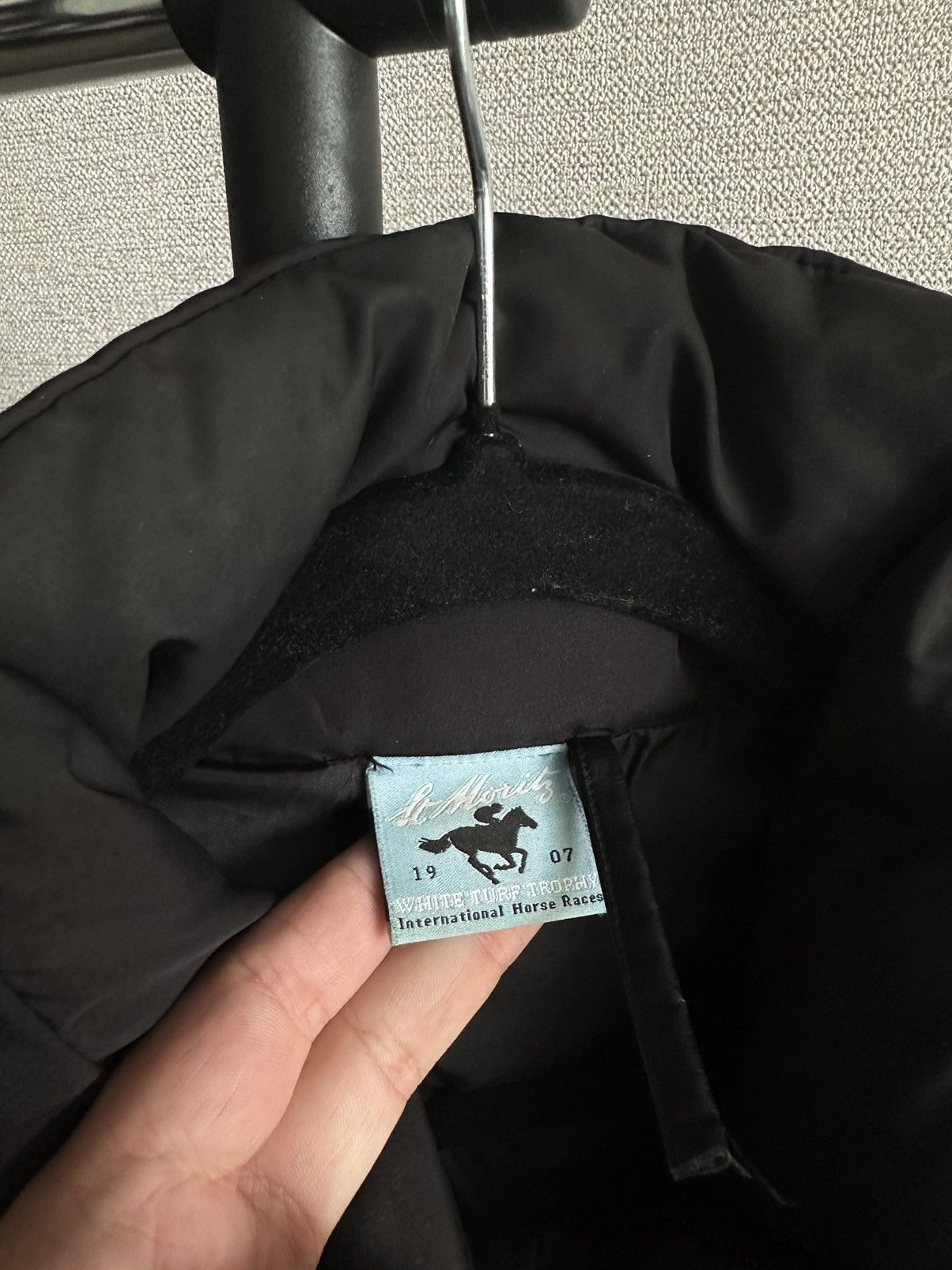 Vintage Vintage St. Moritz BMW White Turf Vintage Down Jacket Size US L / EU 52-54 / 3 - 5 Thumbnail